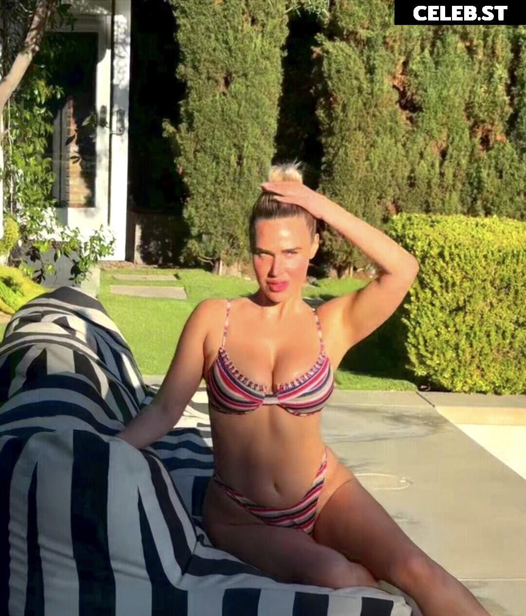 WWE Lana / CJ Perry Image 23840799