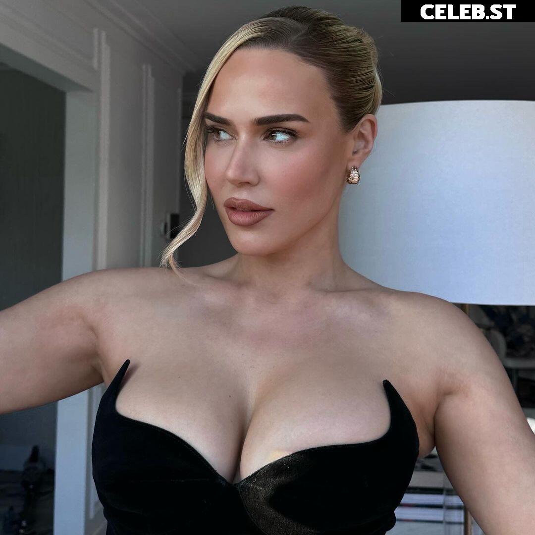 WWE Lana / CJ Perry Image 23840228