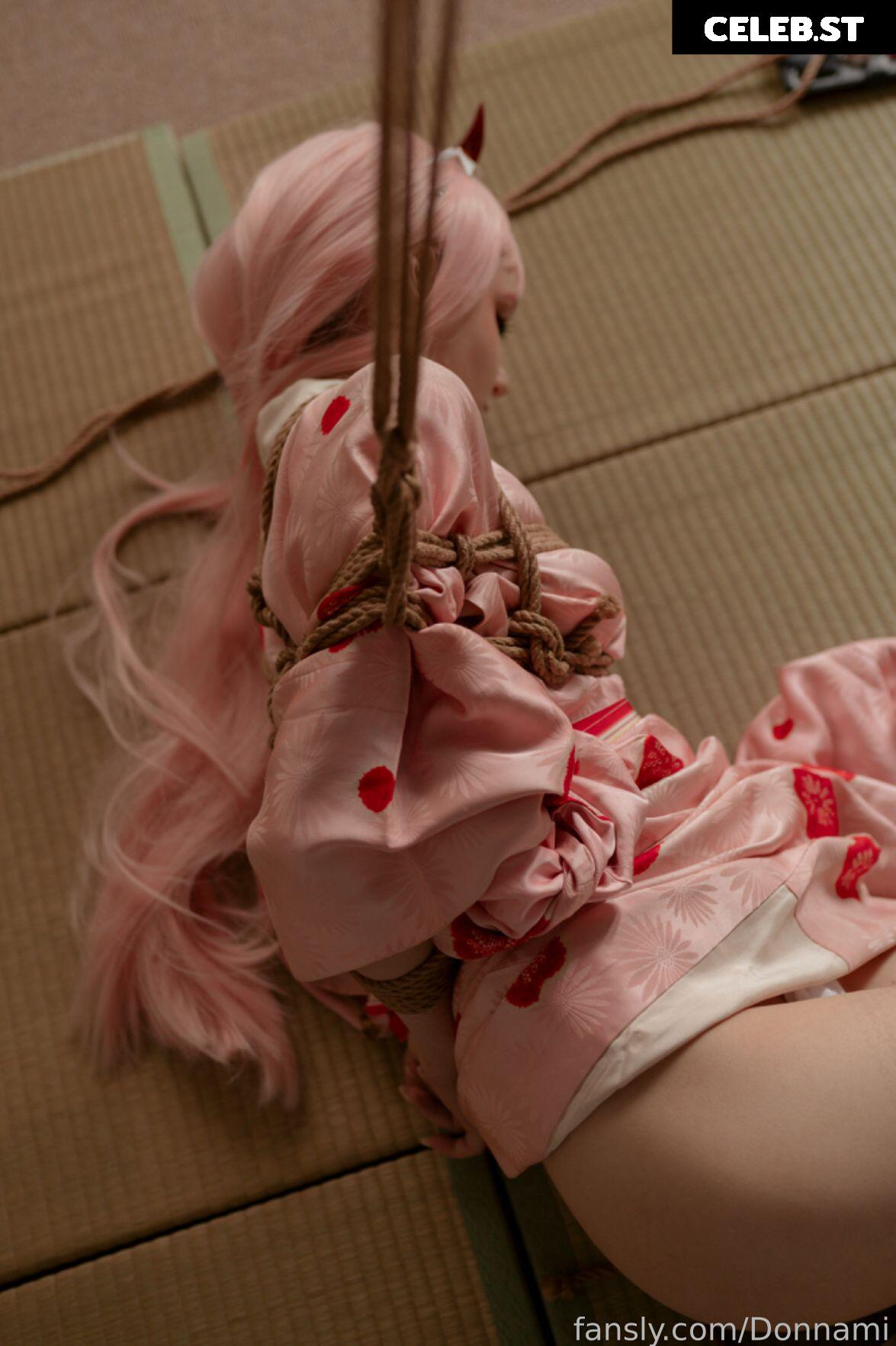 Donna loli Image 23843838