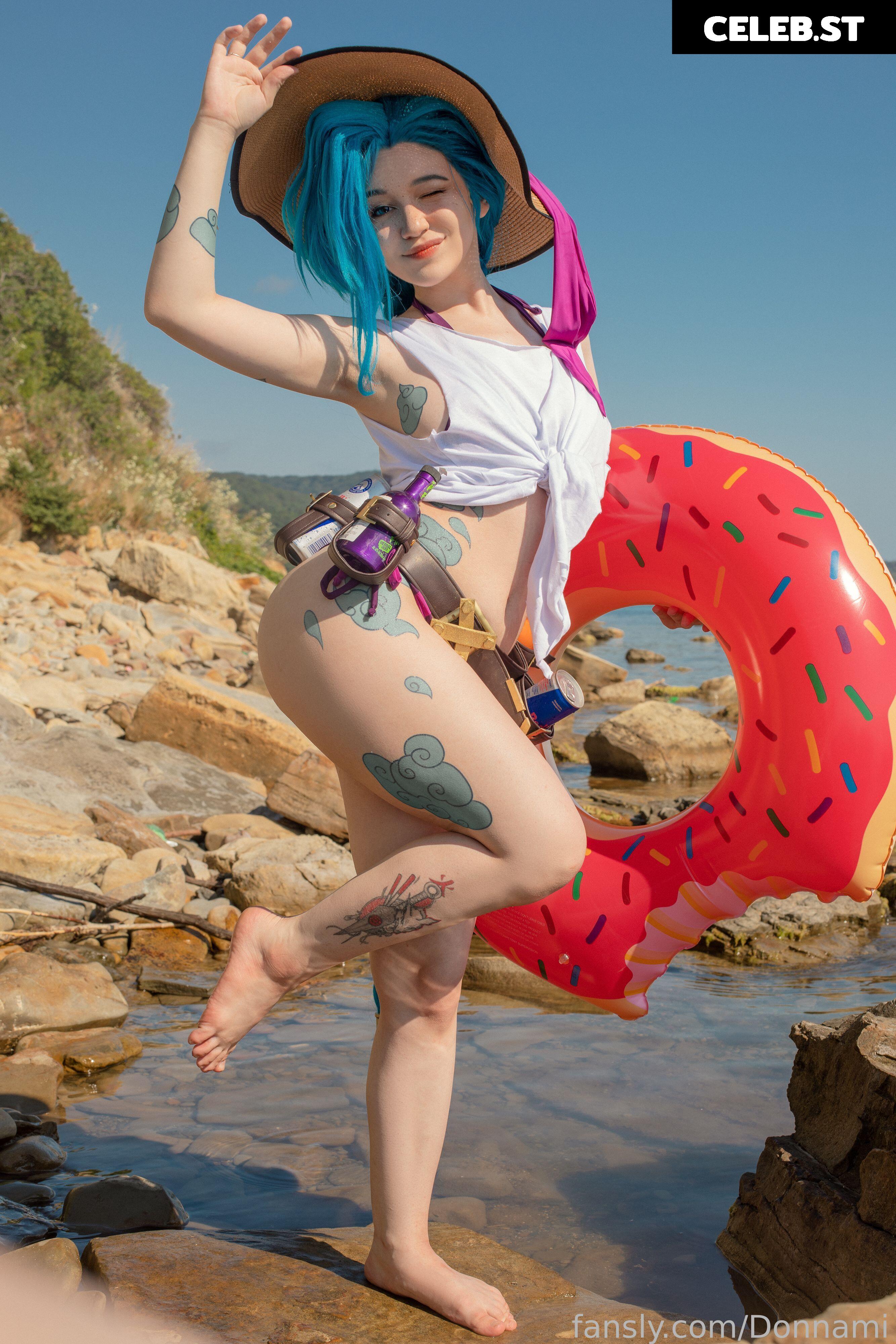 Donna loli Image 23843592