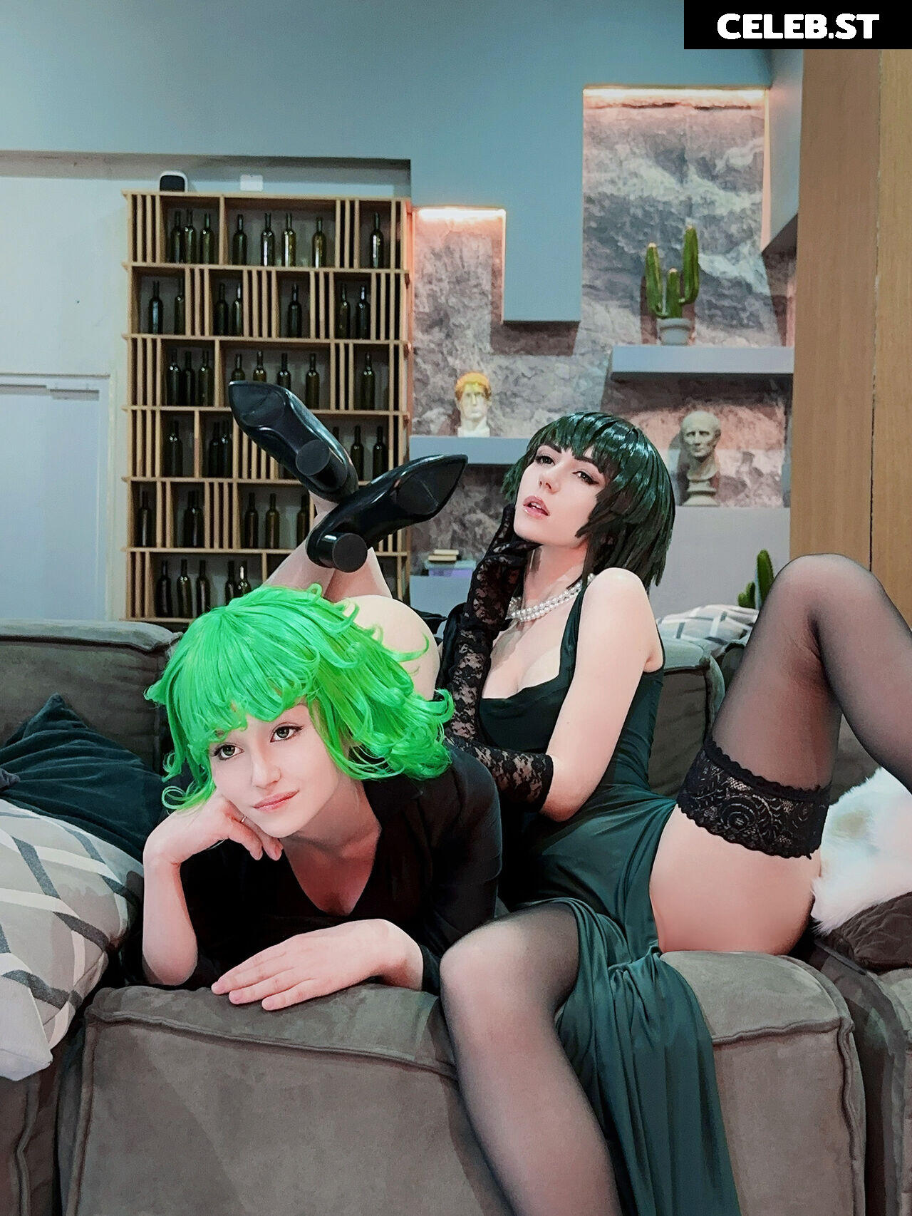 Donna loli Image 23843440