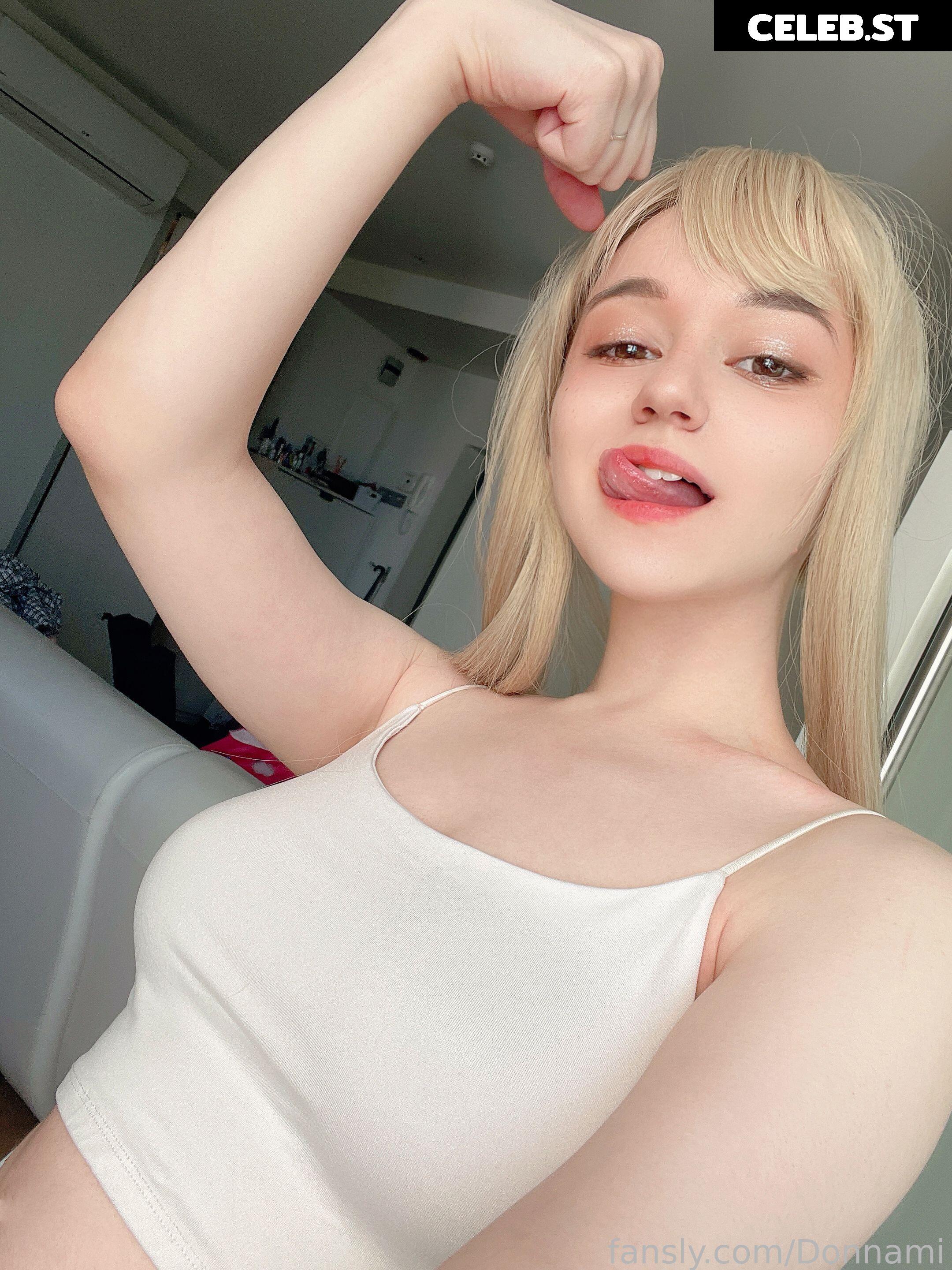 Donna loli Image 23843707