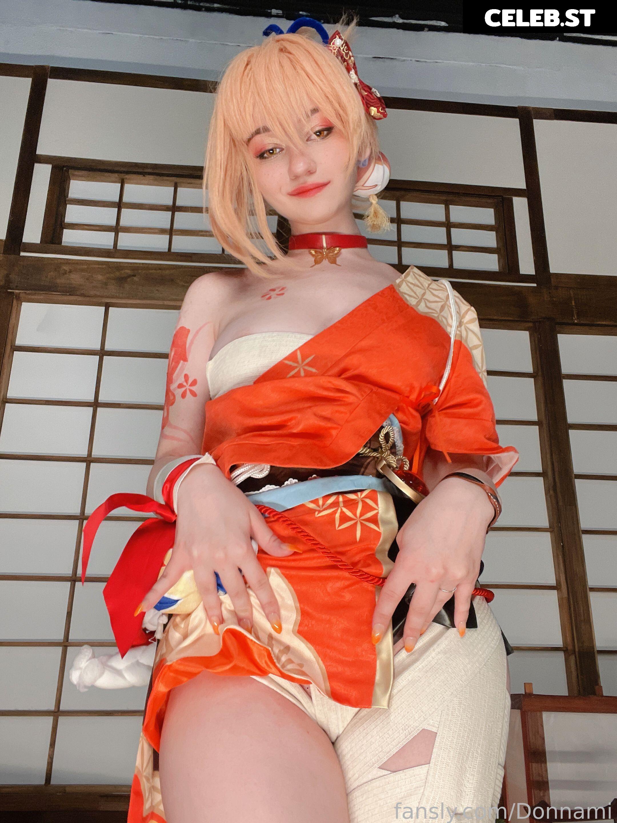 Donna loli Image 23843663