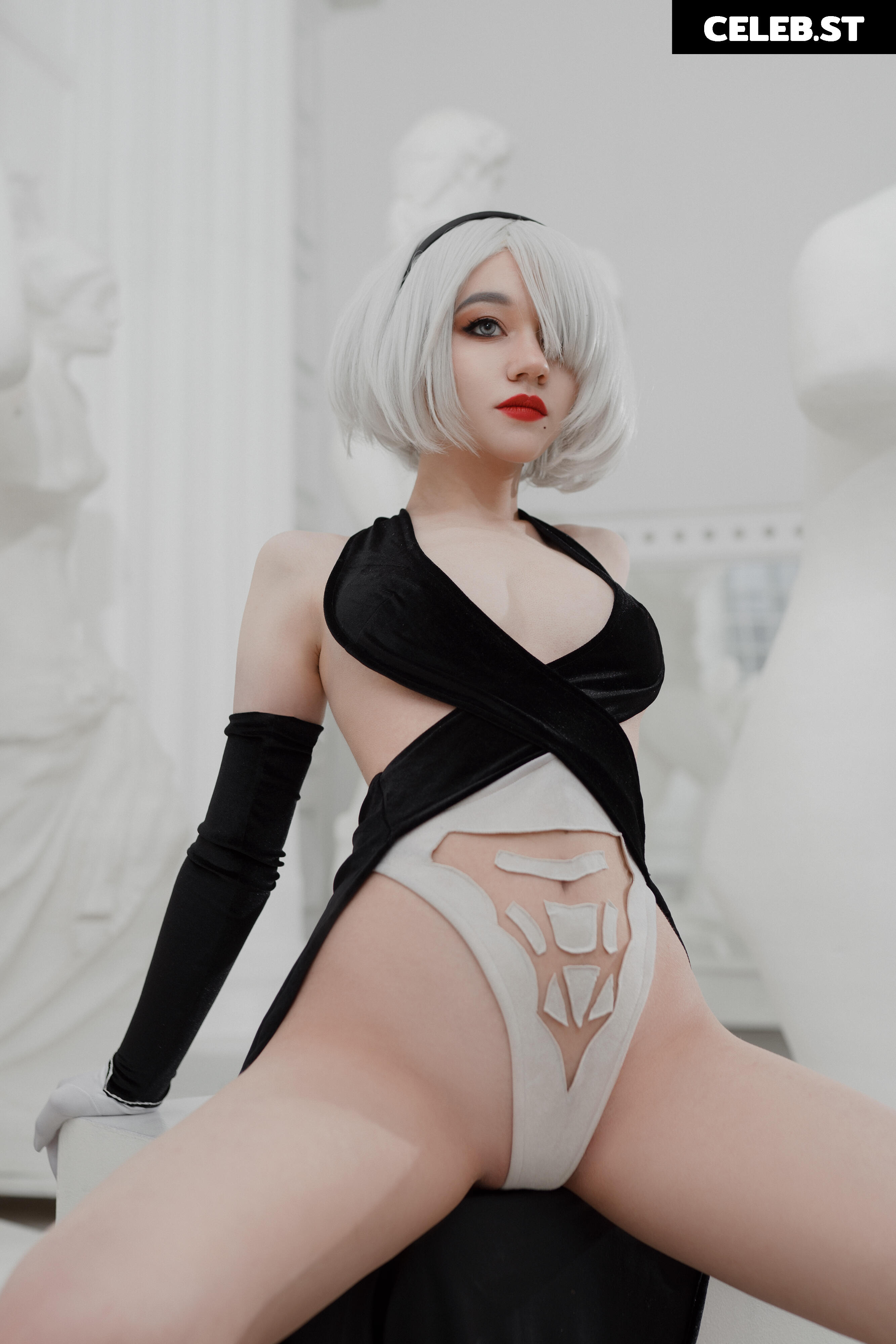 Donna loli Image 23842529