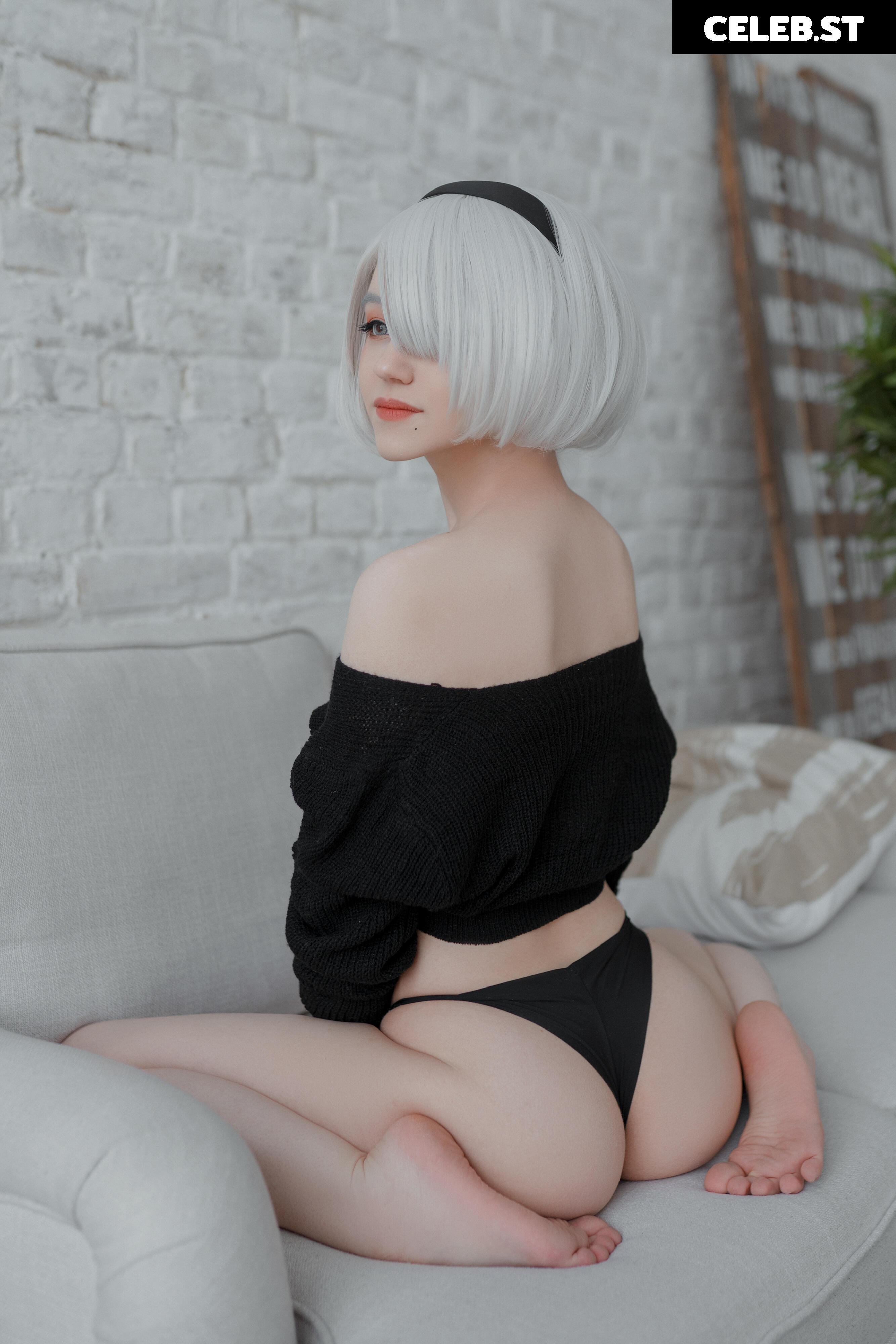Donna loli Image 23842500