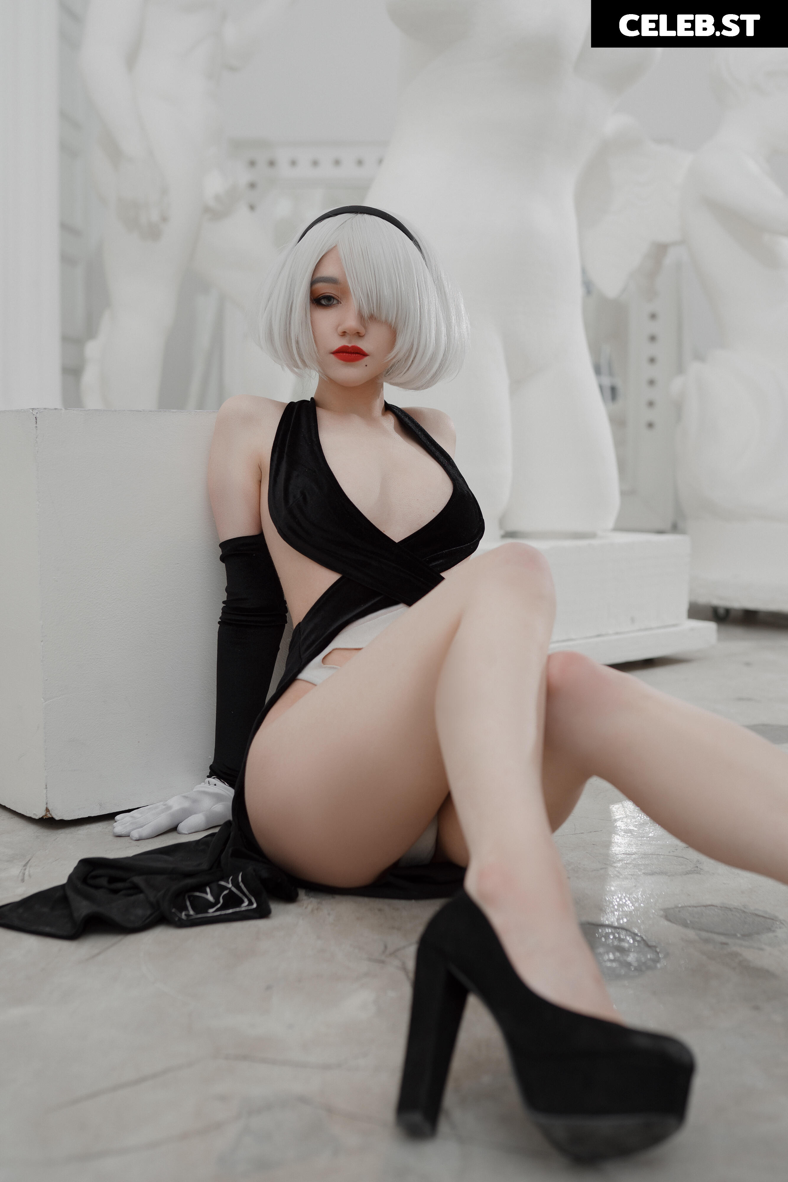 Donna loli Image 23842537
