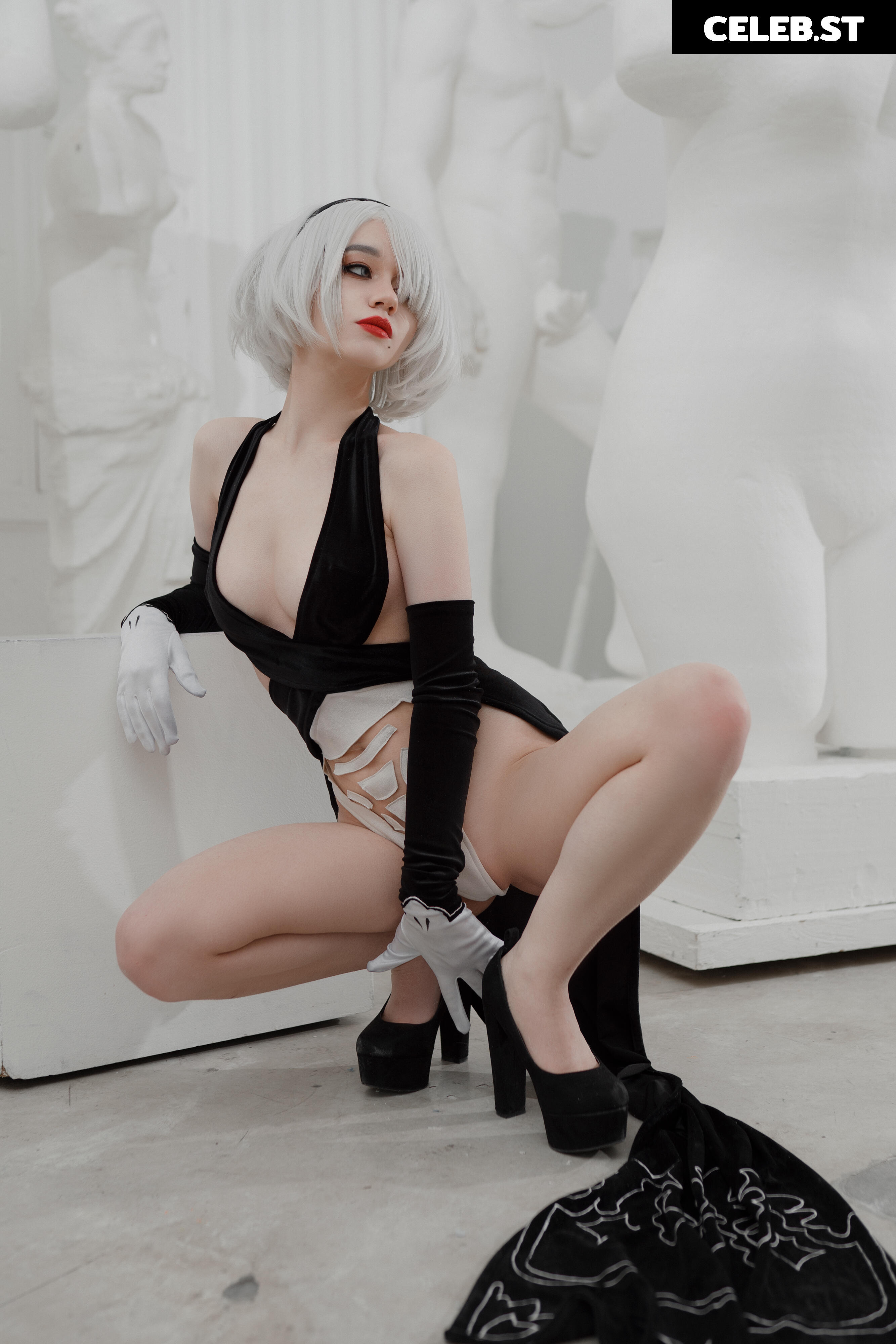 Donna loli Image 23842534