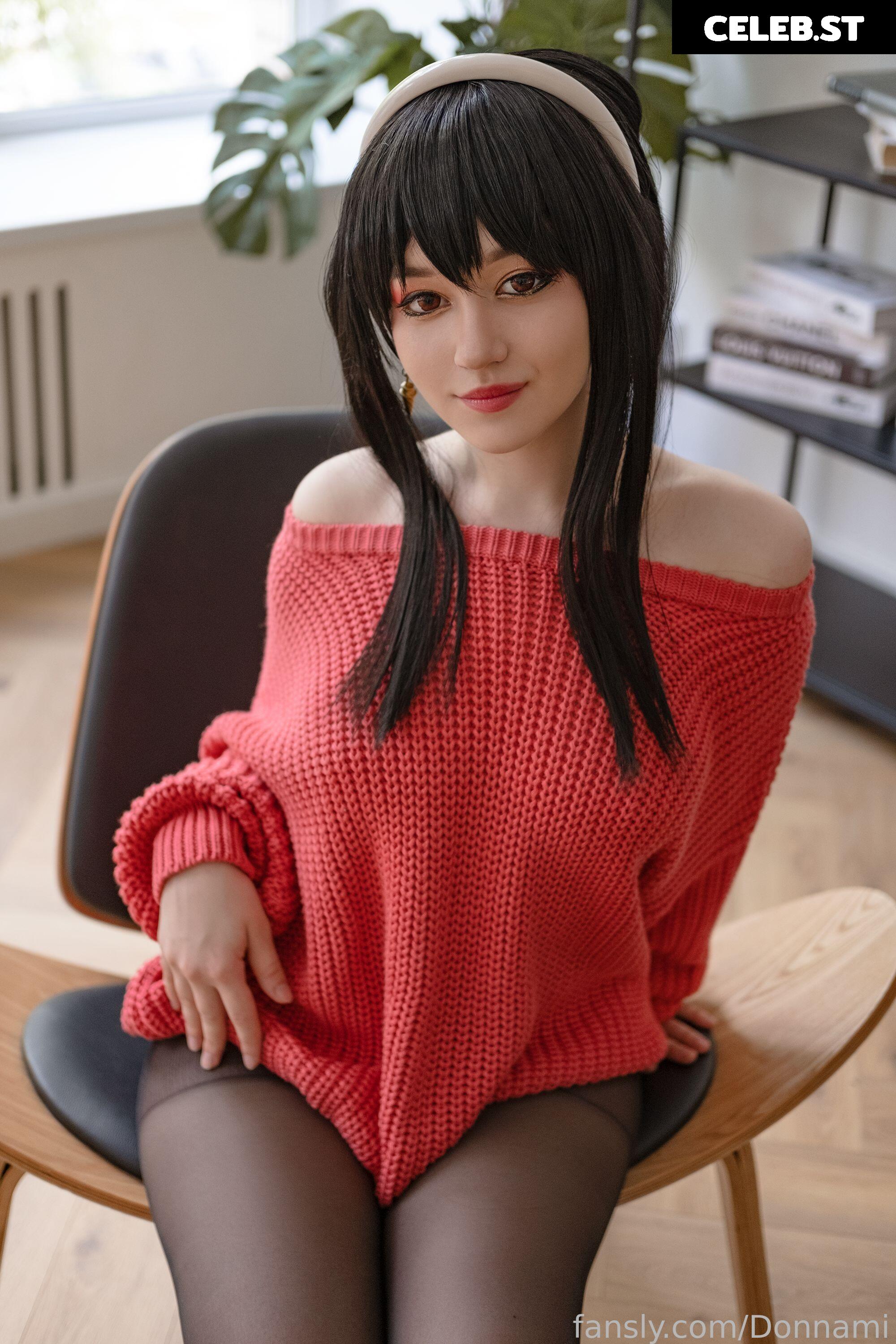 Donna loli Image 23842480