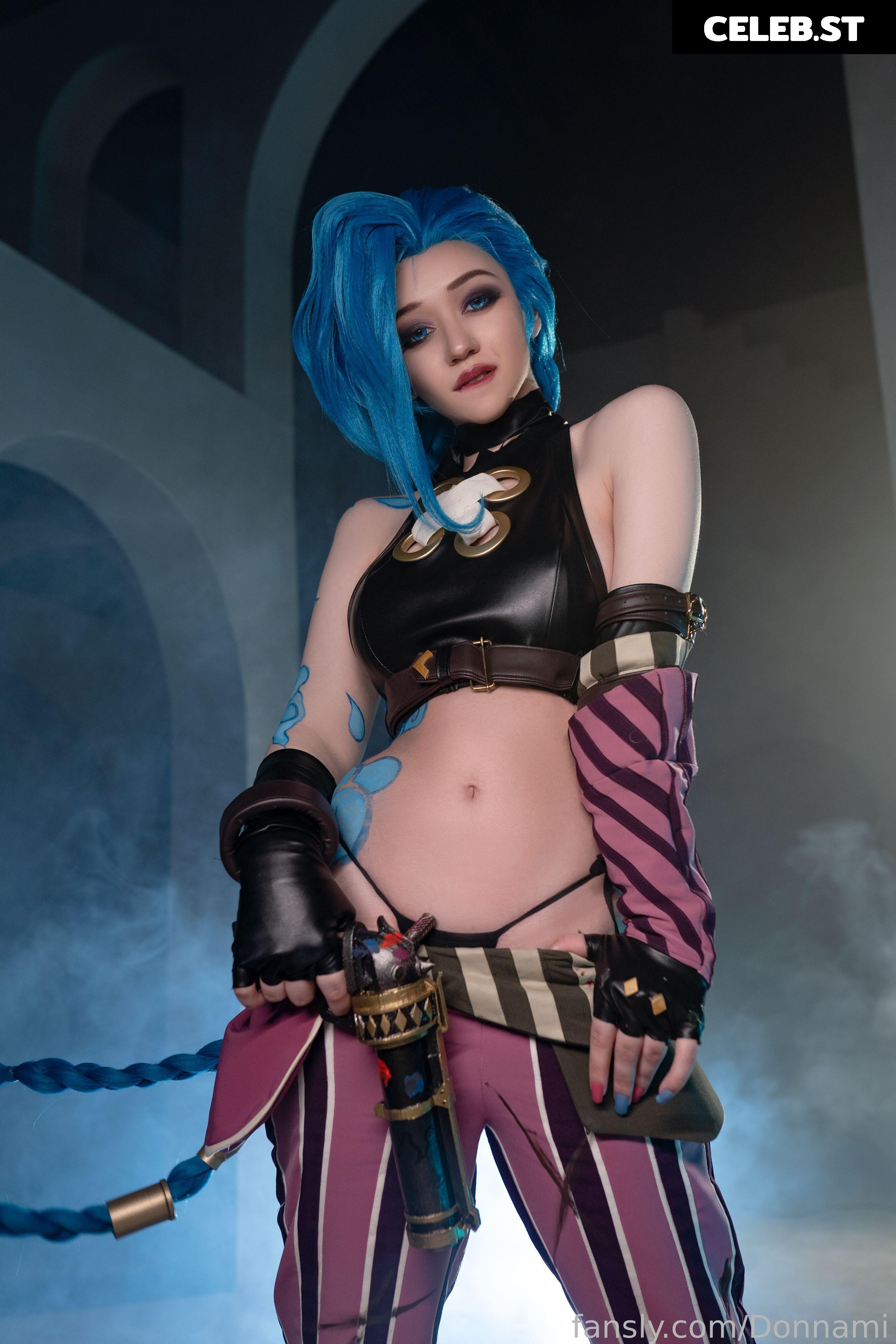 Donna loli Image 23842465