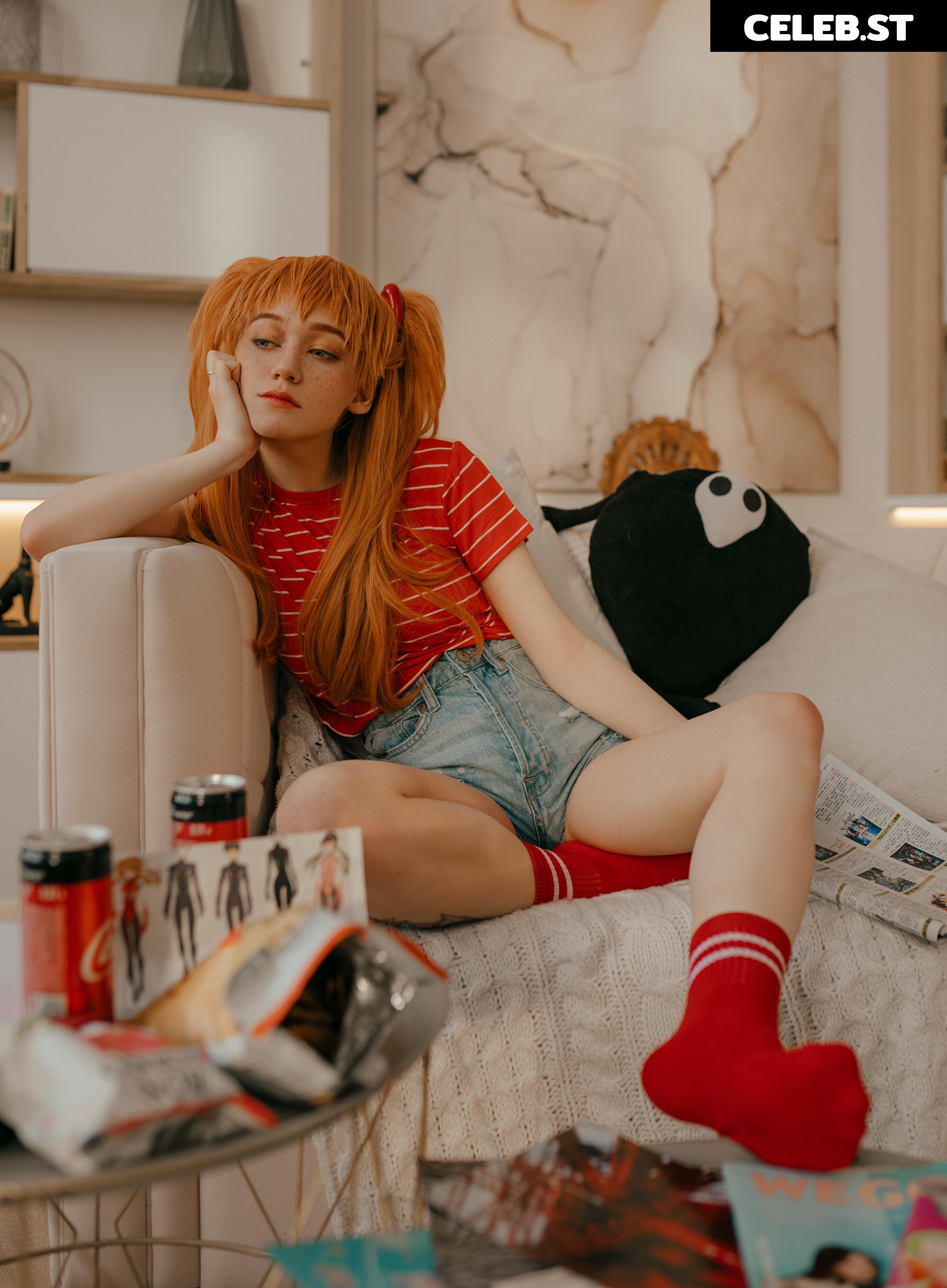 Donna loli Image 23842721