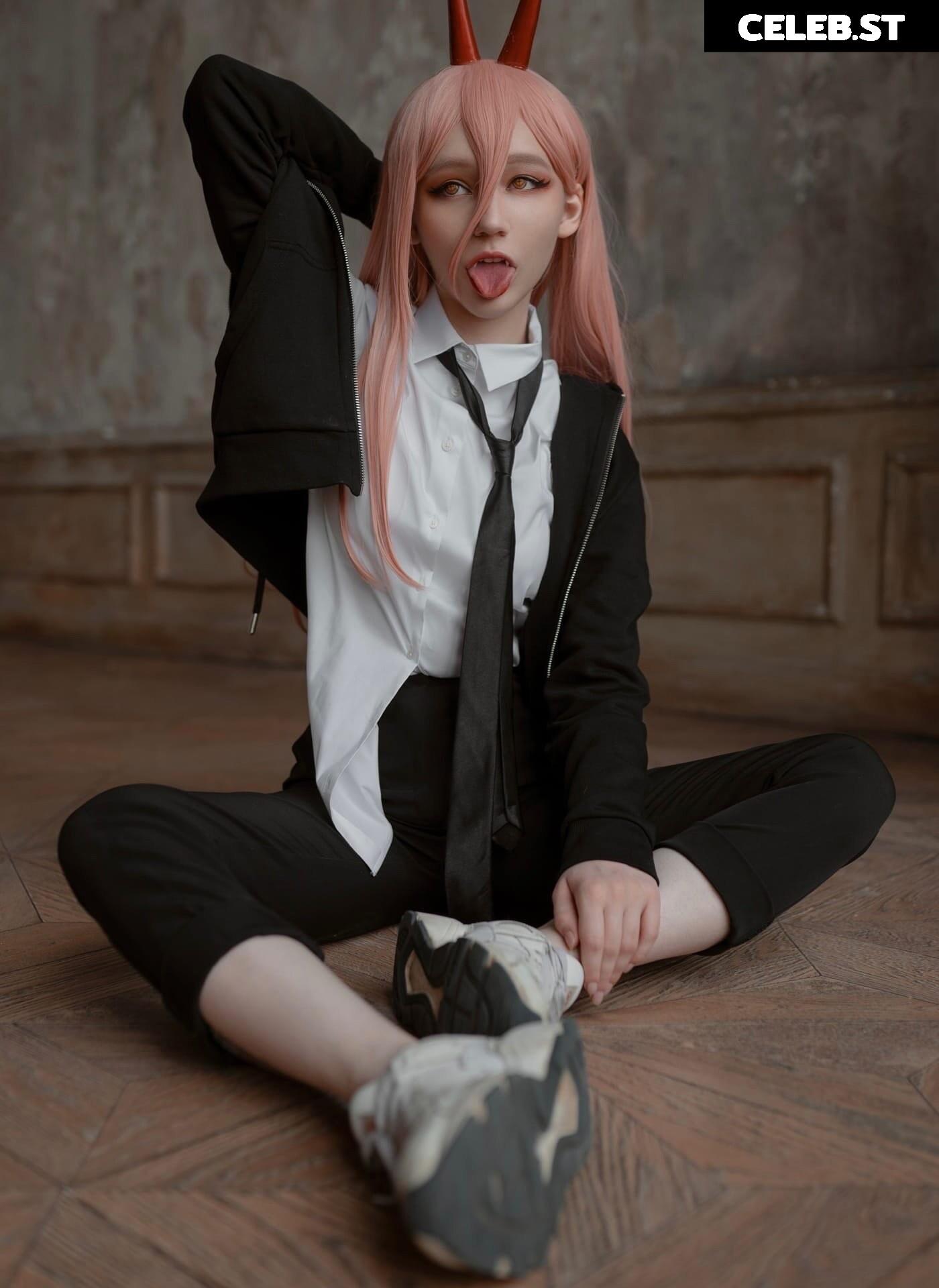 Donna loli Image 23842771