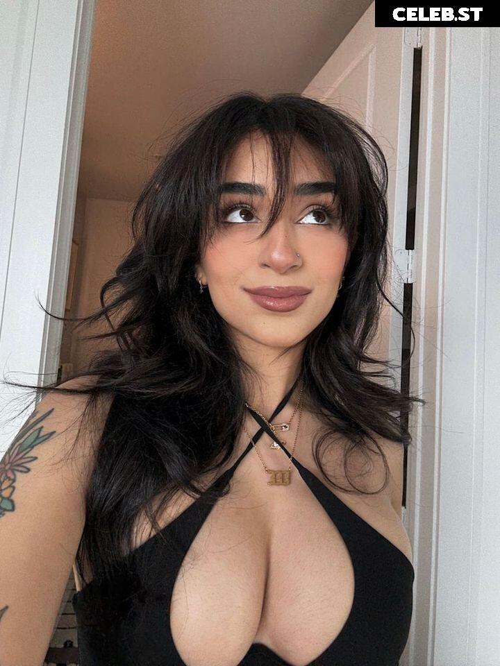 Saira Rose / sairaspooks Image 23811396