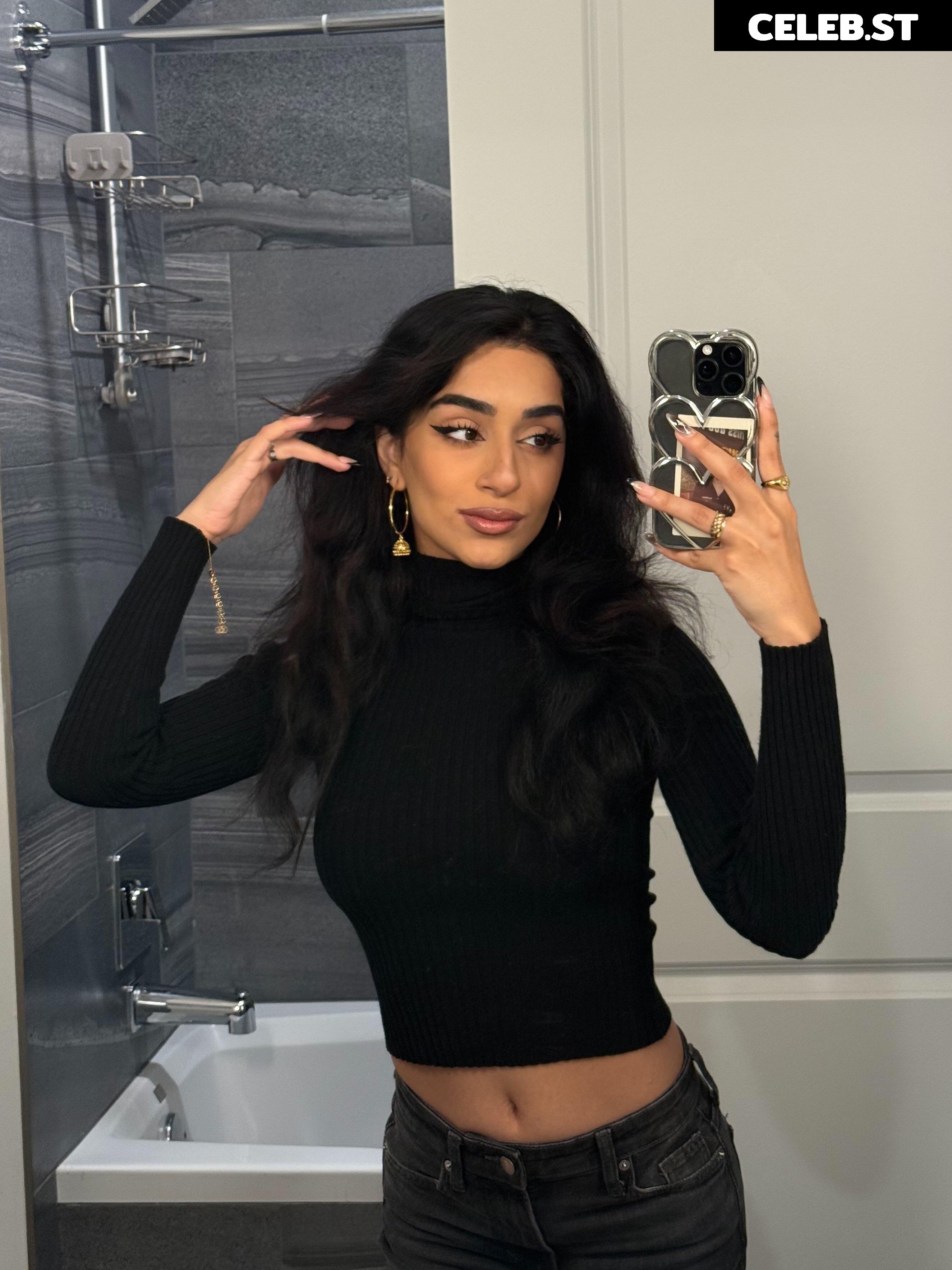 Saira Rose / sairaspooks Image 23811383