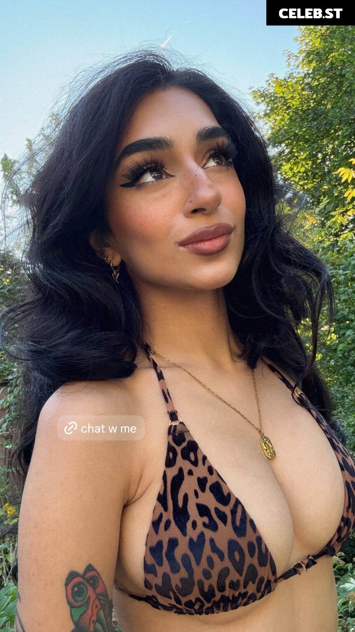 Saira Rose / sairaspooks Image 23811380