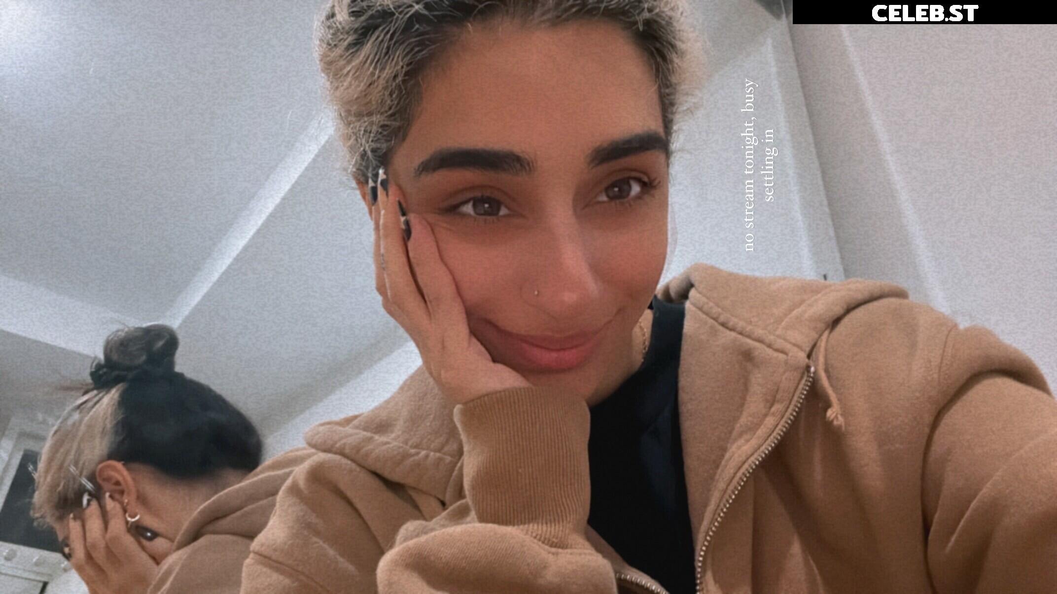 Saira Rose / sairaspooks Image 23811329
