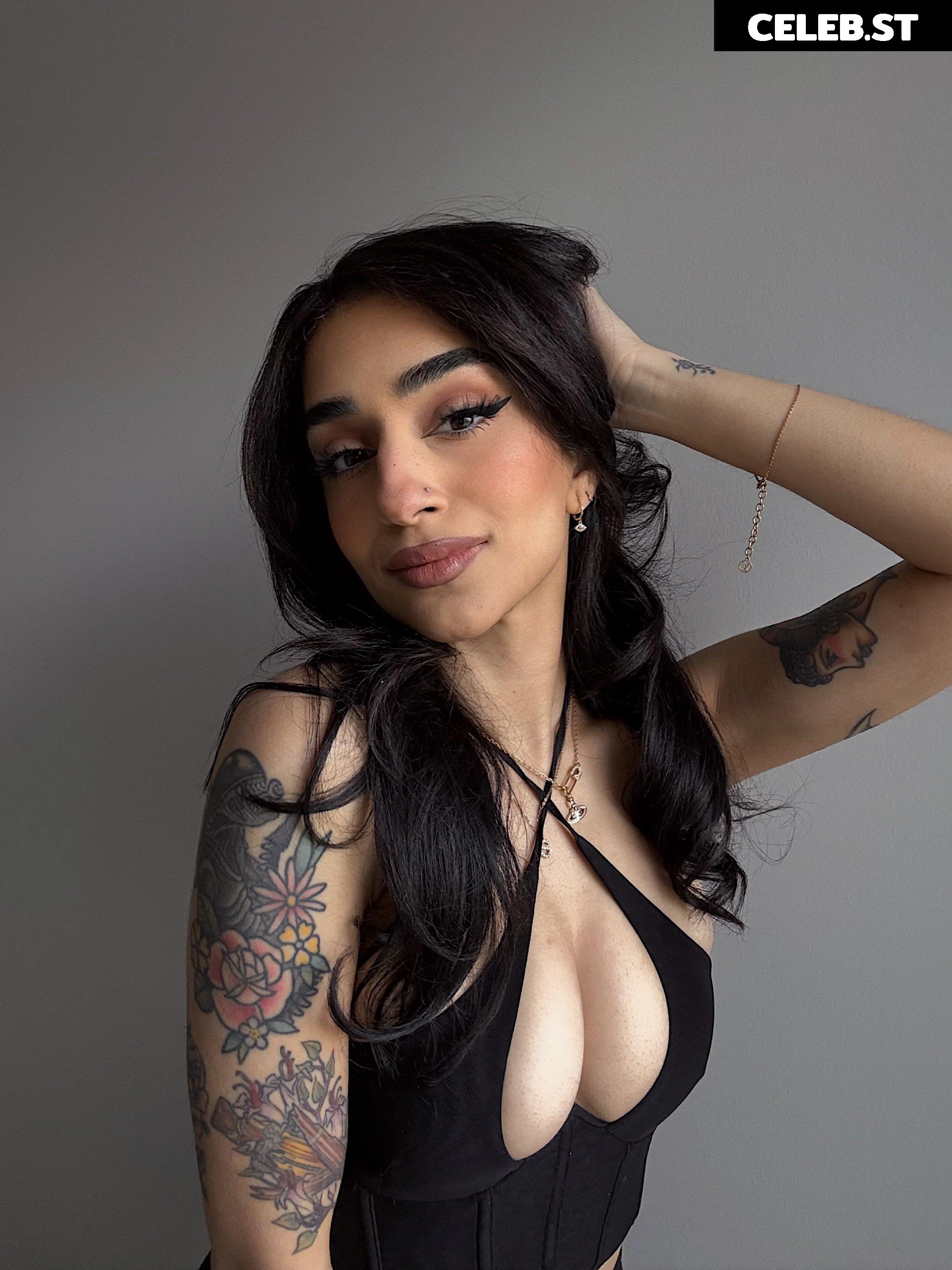 Saira Rose / sairaspooks Image 23811365