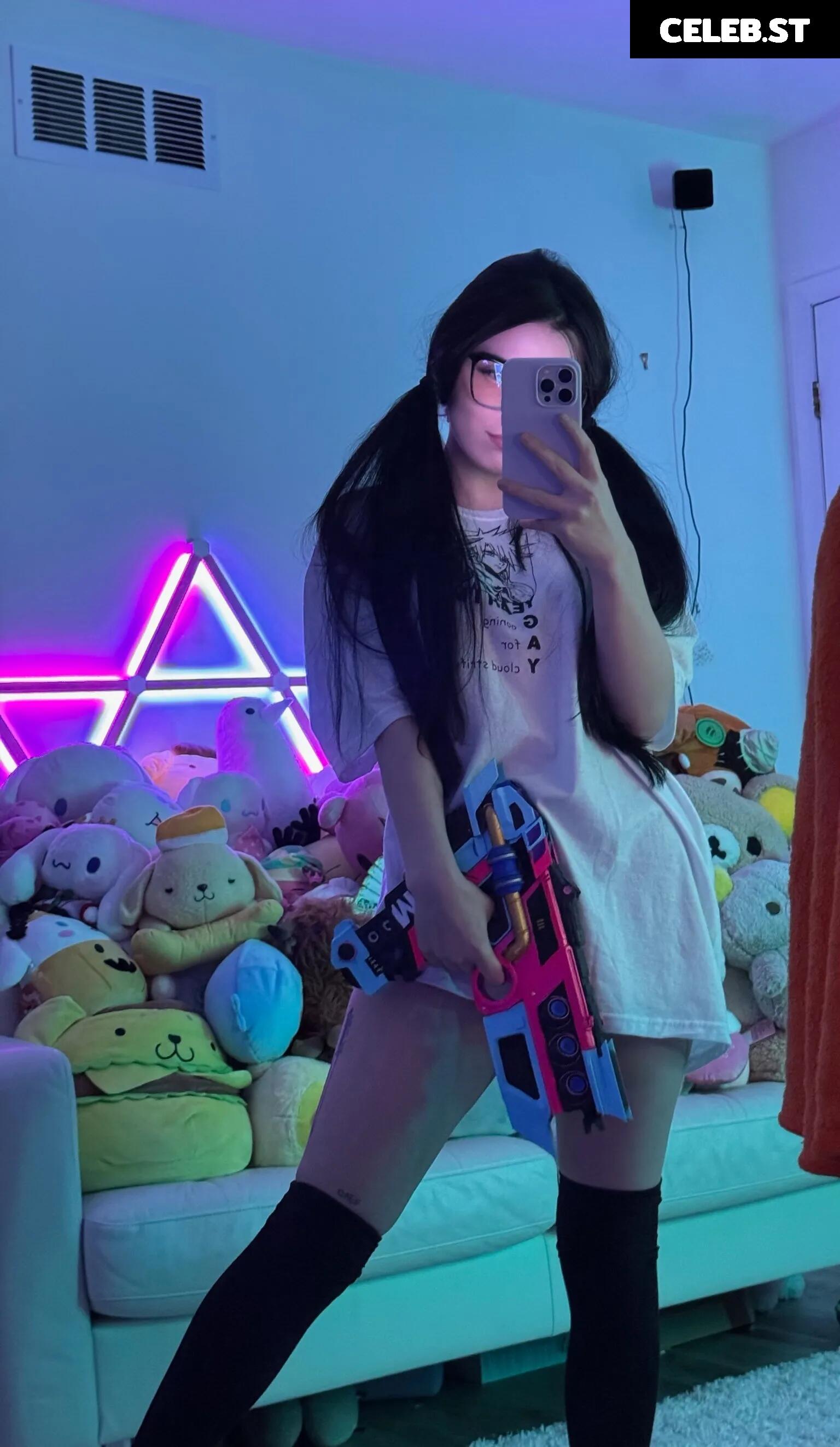Avivasofia Oxythoughtin misopacketbae Image 23827823