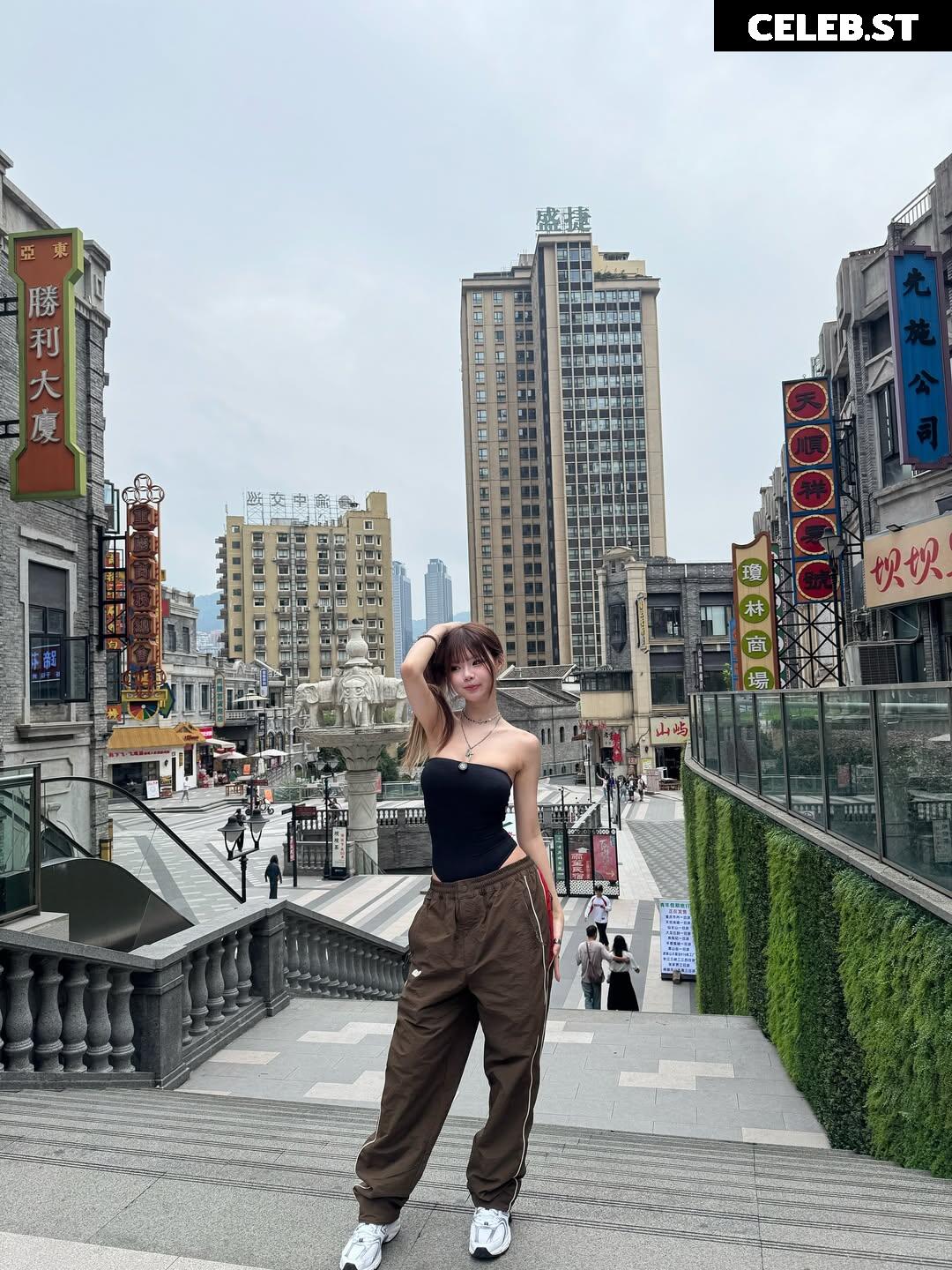 irissiri129 / irisyiyi_ / 艾怡 Image 23829074