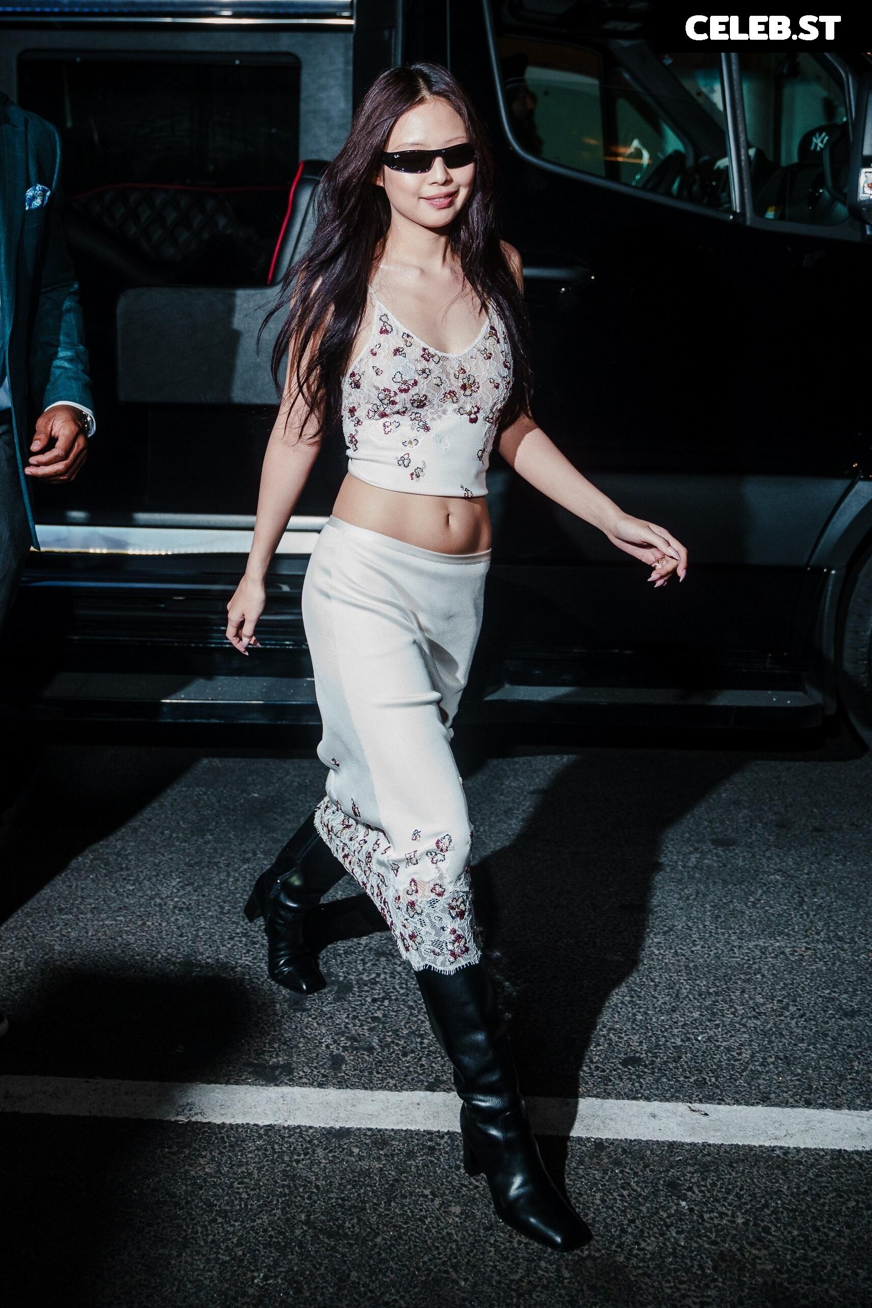 Jennie | BLΛƆKPIИK (Blackpink) Image 23838186