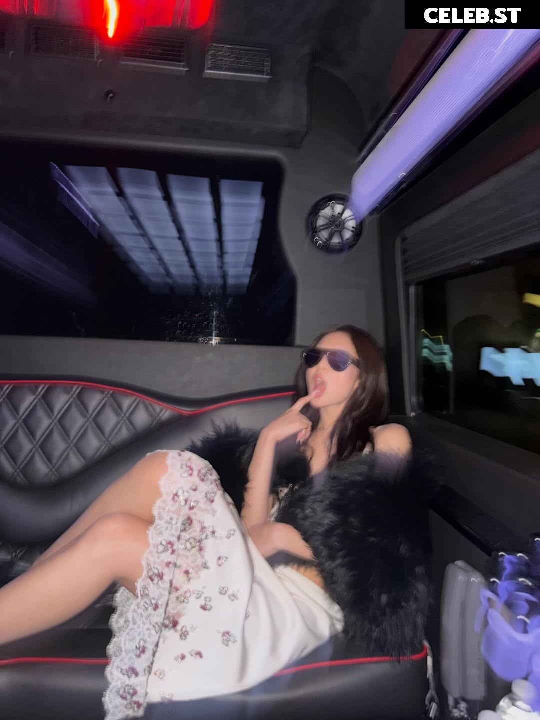 Jennie | BLΛƆKPIИK (Blackpink) Image 23838139