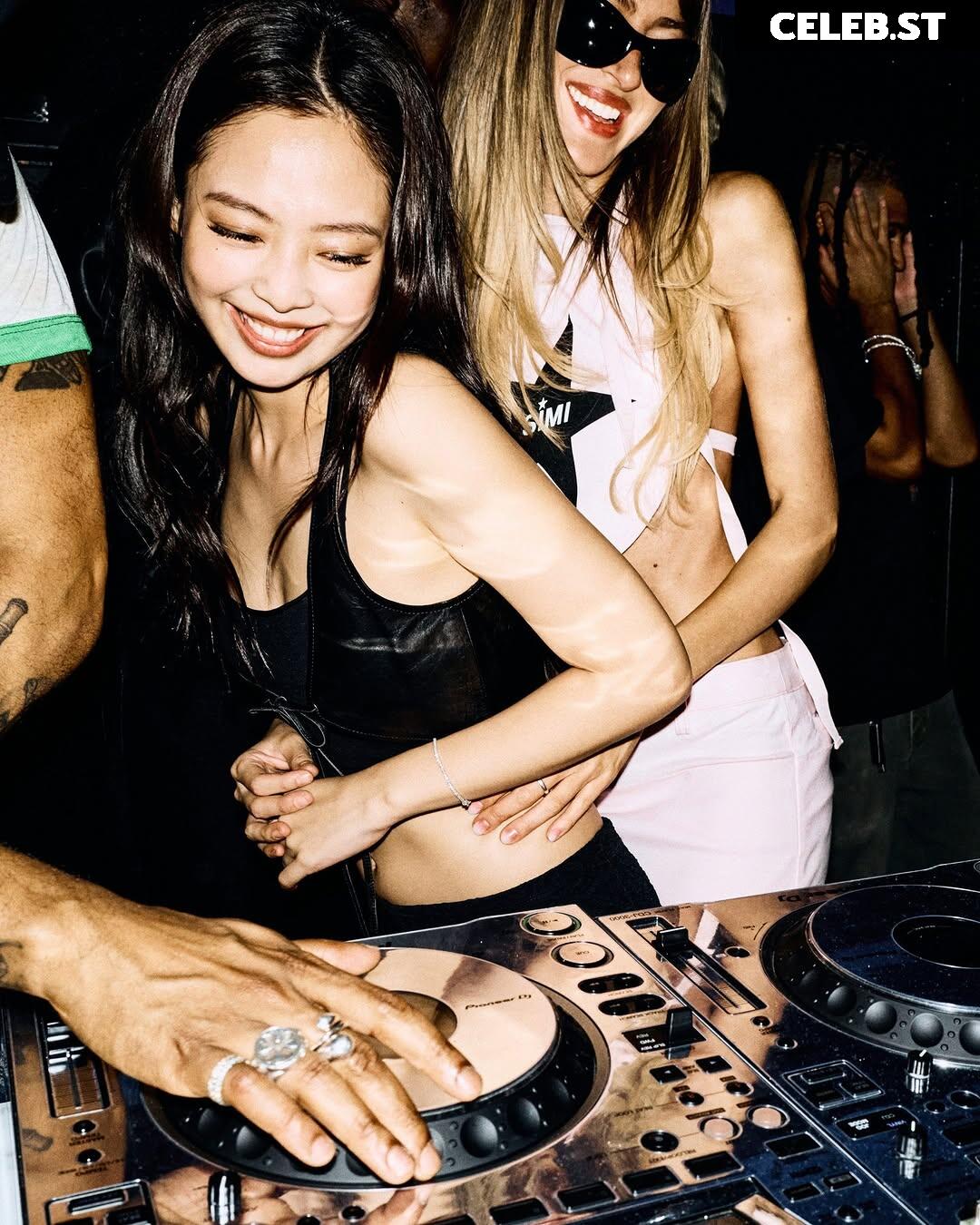 Jennie | BLΛƆKPIИK (Blackpink) Image 23838000