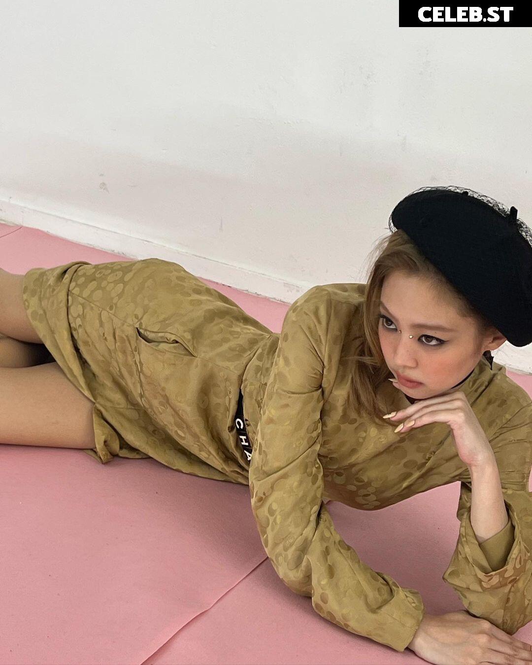 Jennie | BLΛƆKPIИK (Blackpink) Image 23835540