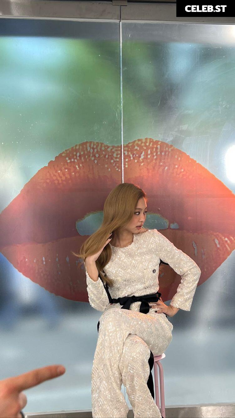 Jennie | BLΛƆKPIИK (Blackpink) Image 23835548