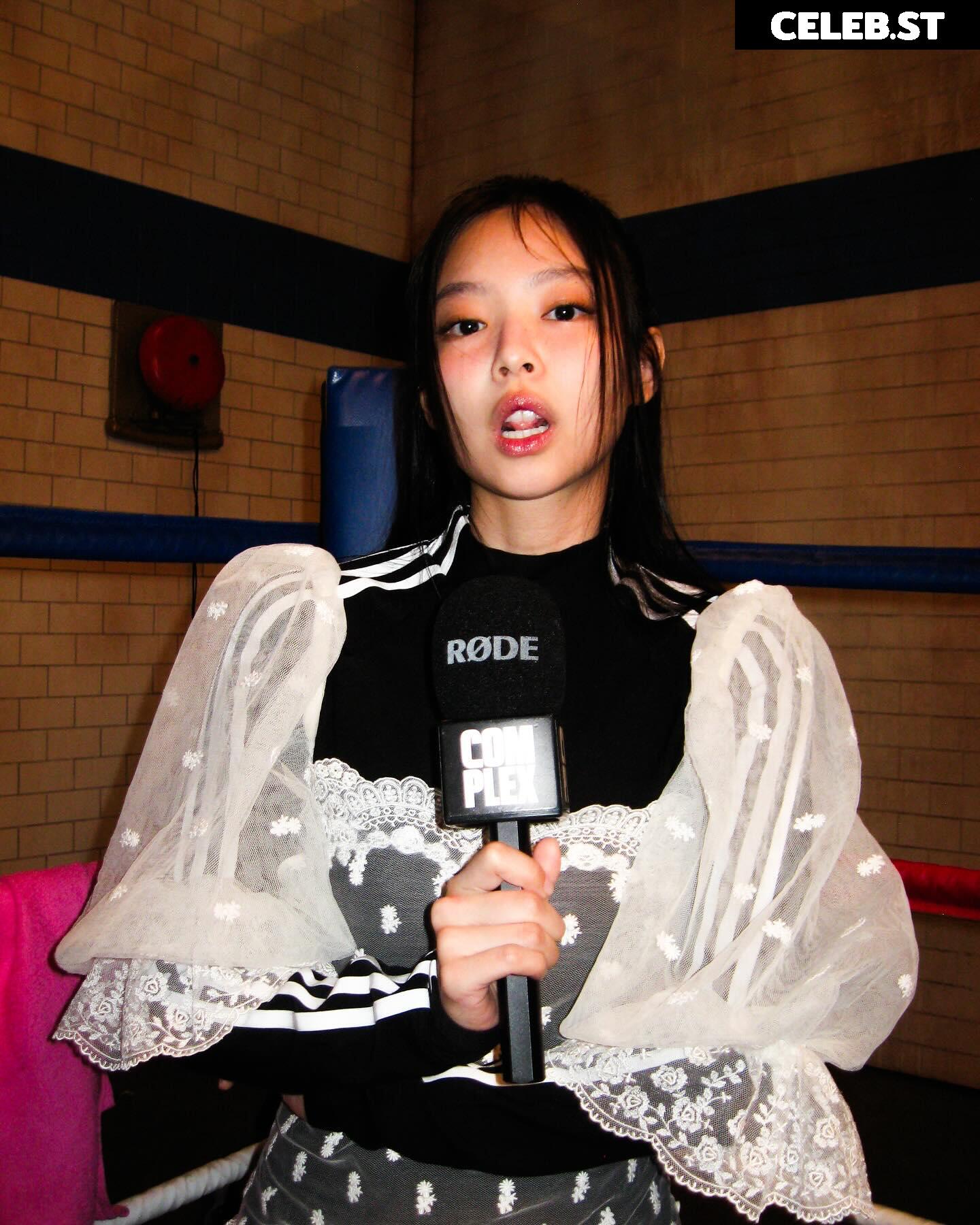 Jennie | BLΛƆKPIИK (Blackpink) Image 23835780