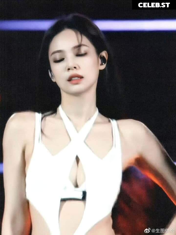 Jennie | BLΛƆKPIИK (Blackpink) Image 23835712
