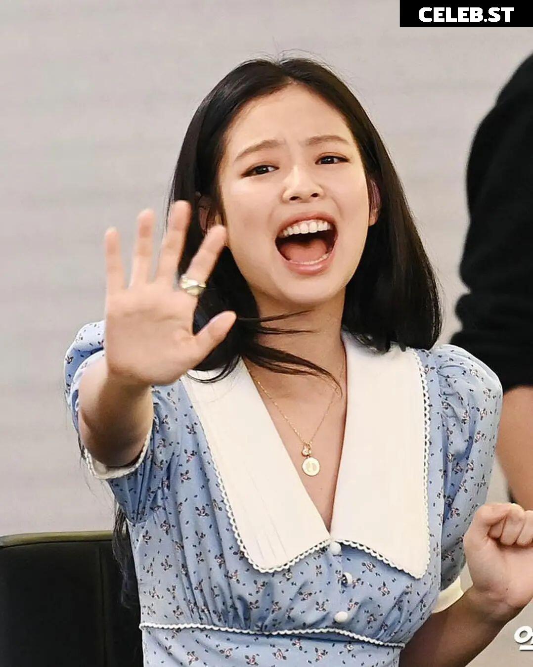 Jennie | BLΛƆKPIИK (Blackpink) Image 23835620