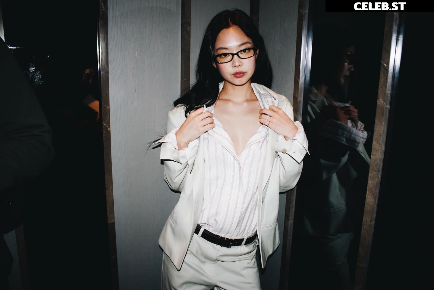 Jennie | BLΛƆKPIИK (Blackpink) Image 23837581