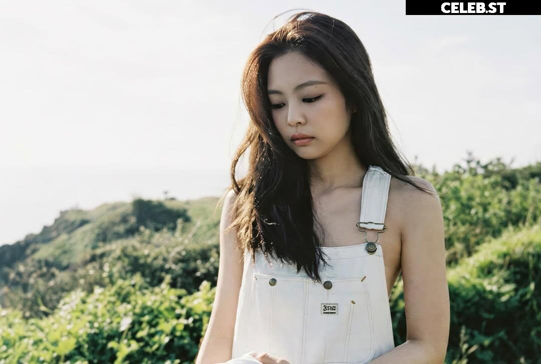 Jennie | BLΛƆKPIИK (Blackpink) Image 23837503