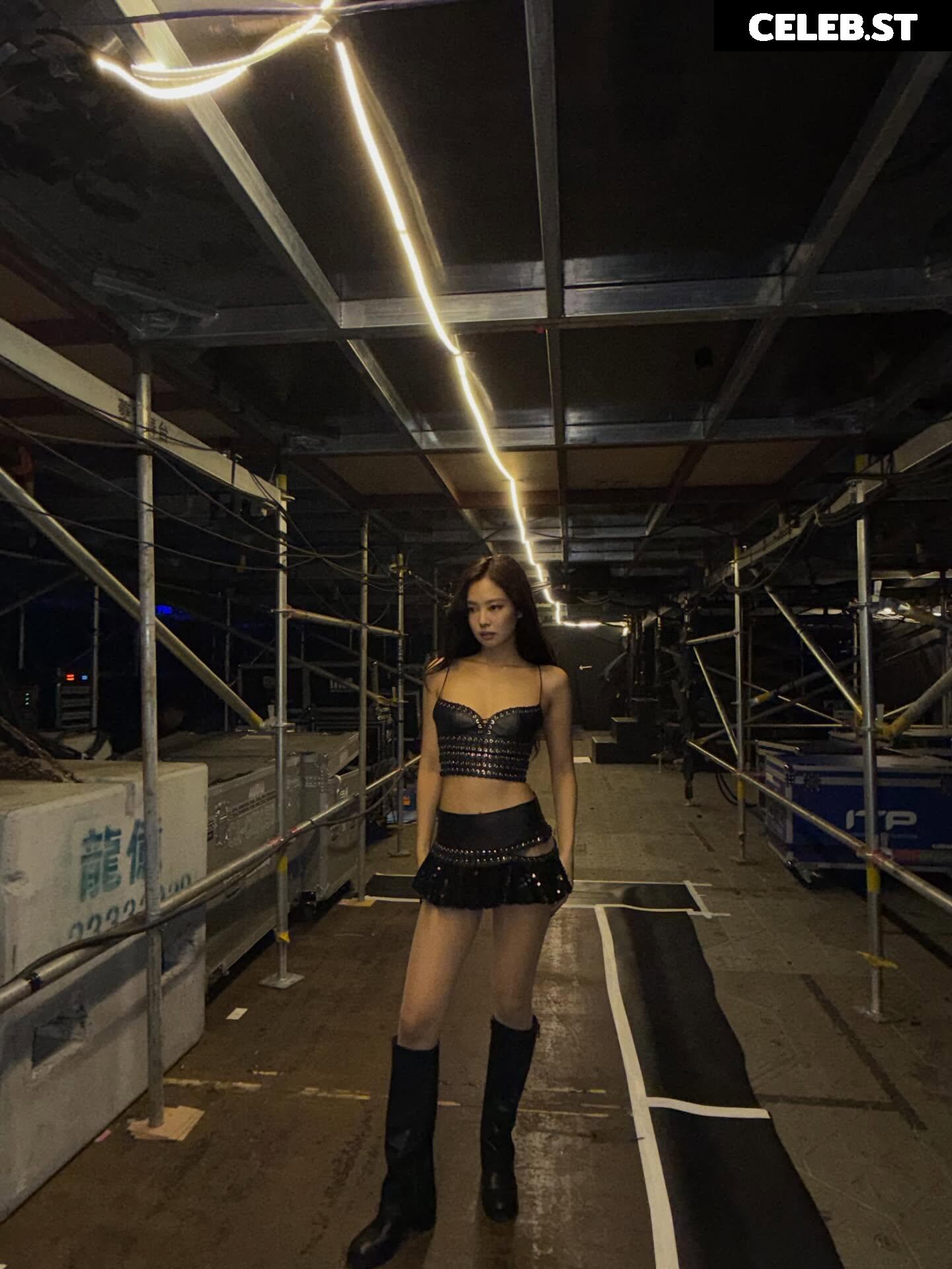 Jennie | BLΛƆKPIИK (Blackpink) Image 23837419