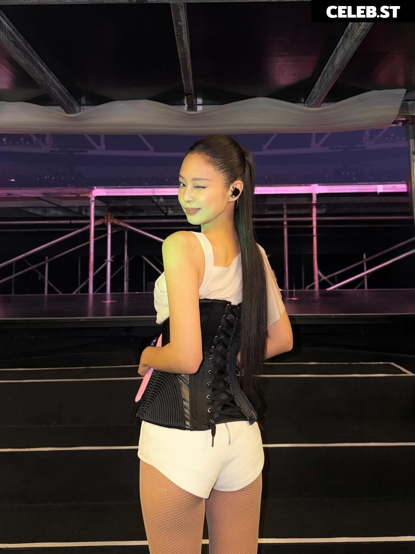 Jennie | BLΛƆKPIИK (Blackpink) Image 23837439