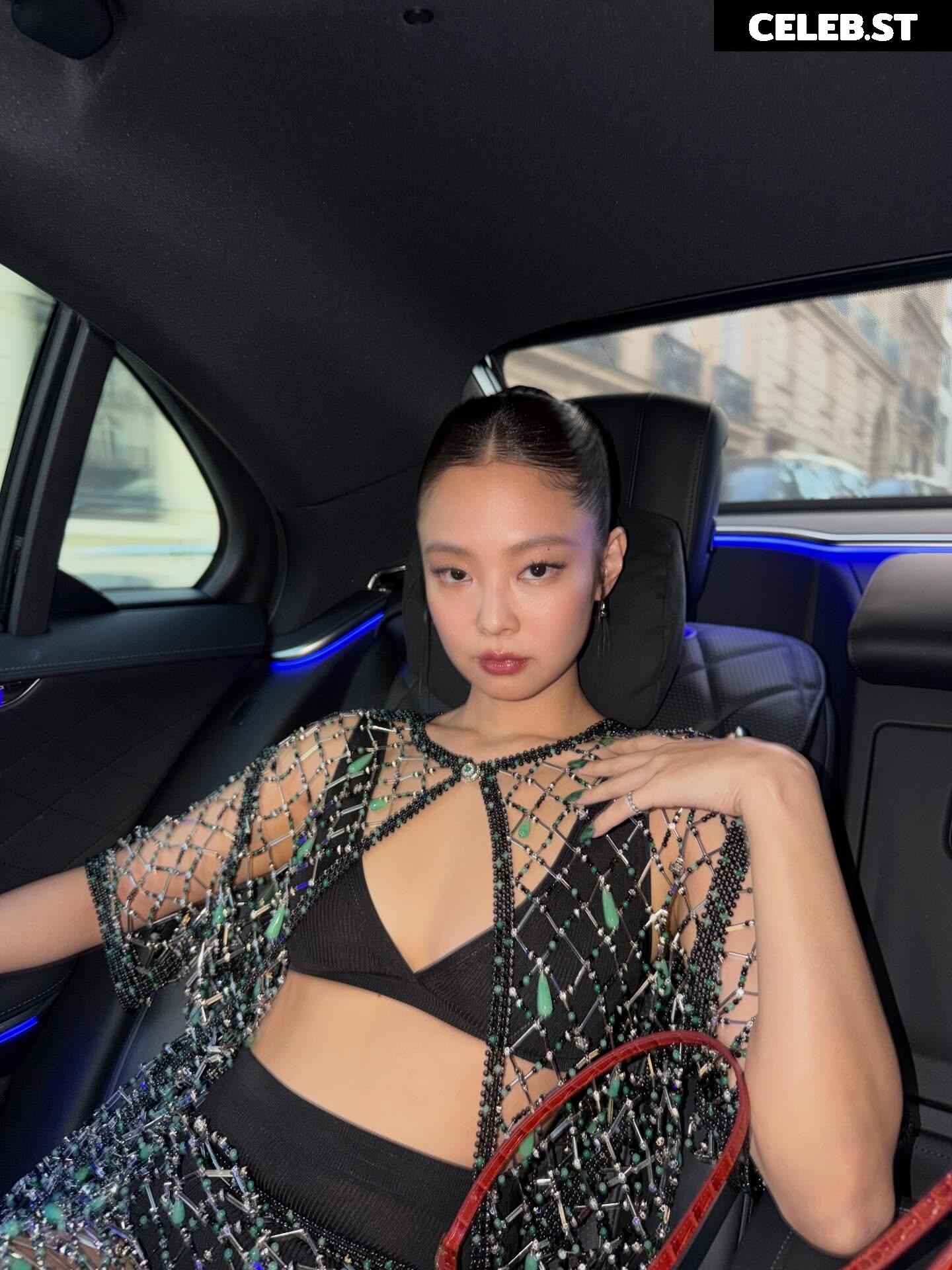 Jennie | BLΛƆKPIИK (Blackpink) Image 23837701