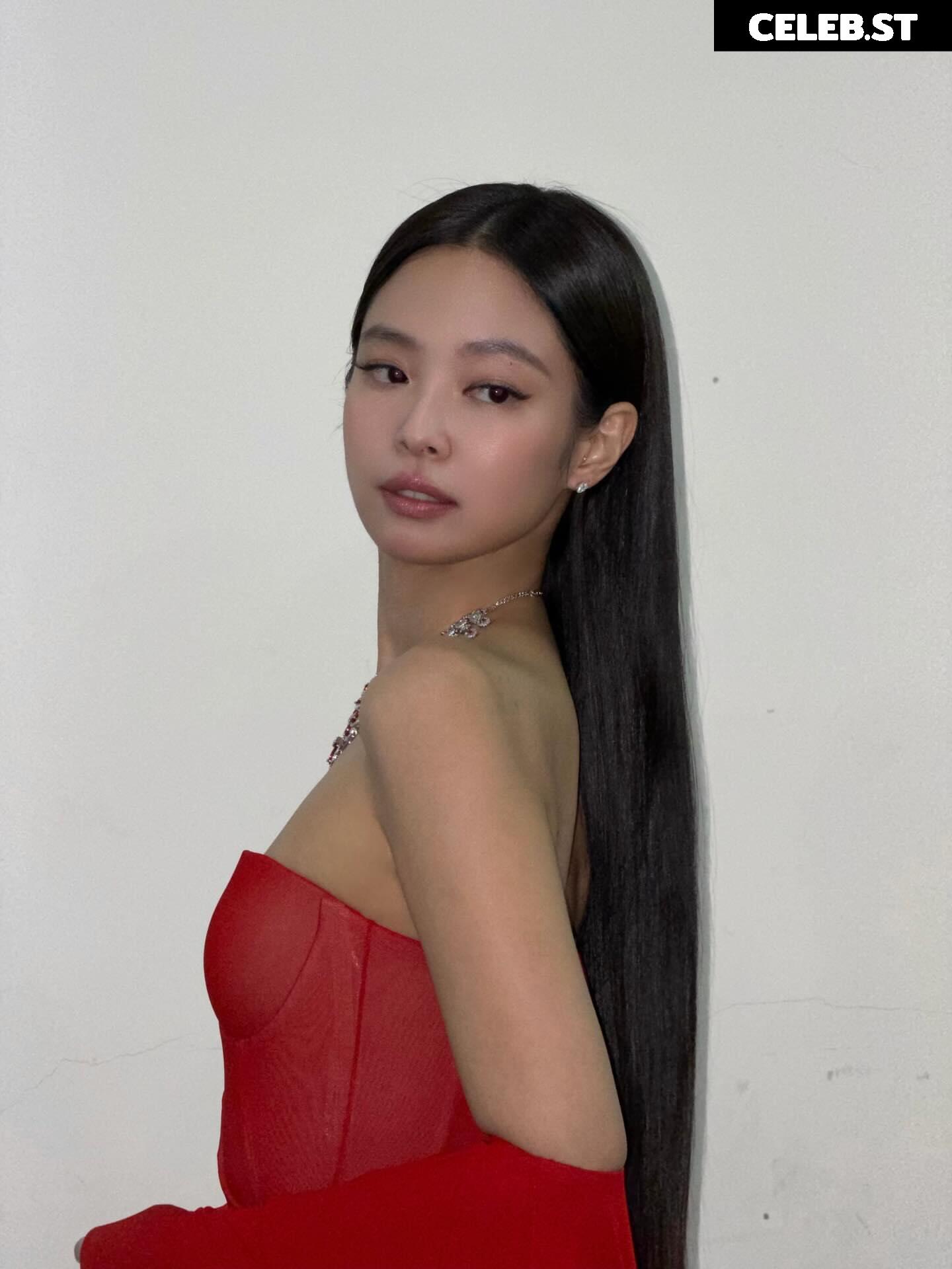 Jennie | BLΛƆKPIИK (Blackpink) Image 23837155
