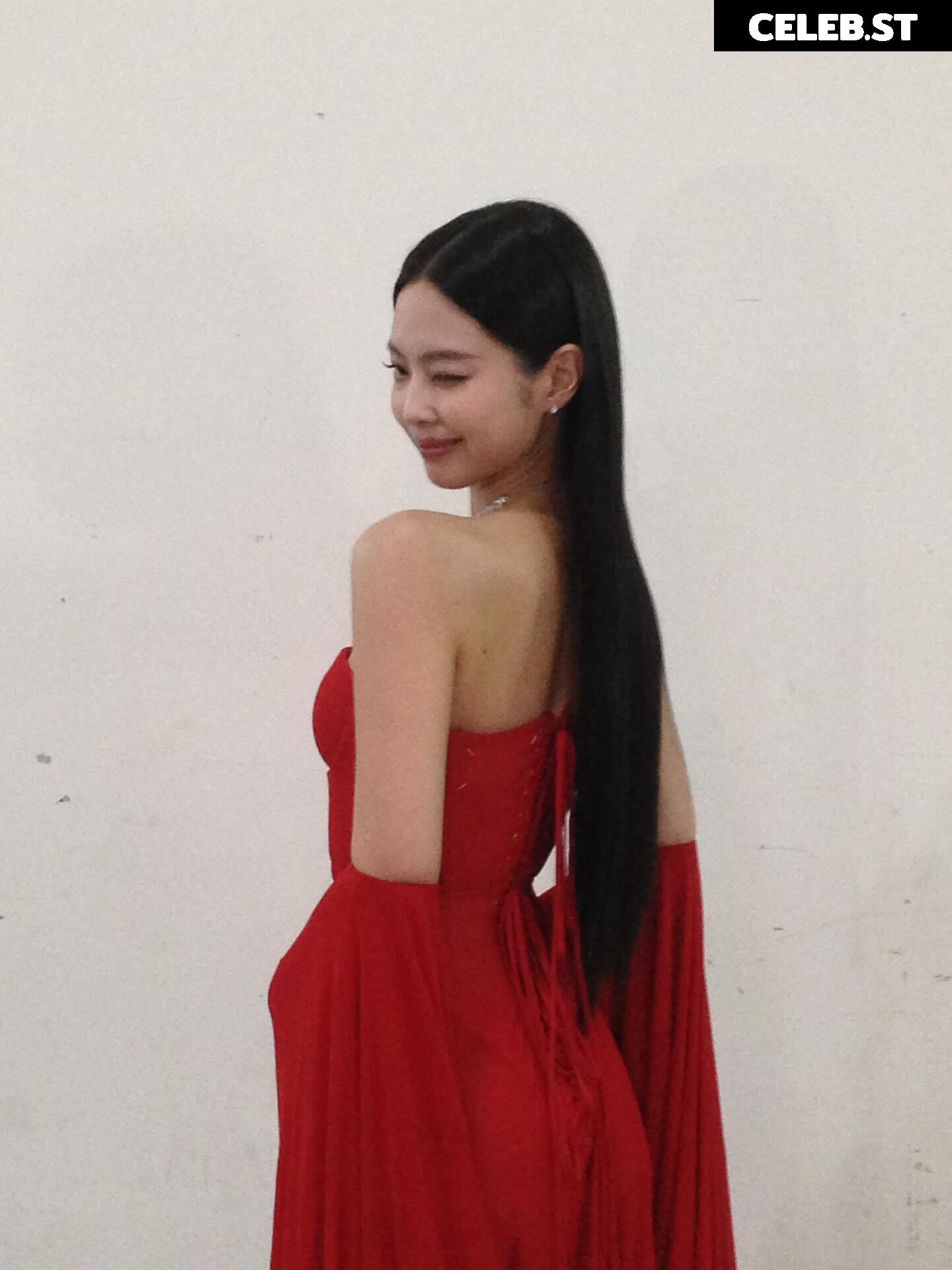 Jennie | BLΛƆKPIИK (Blackpink) Image 23837154