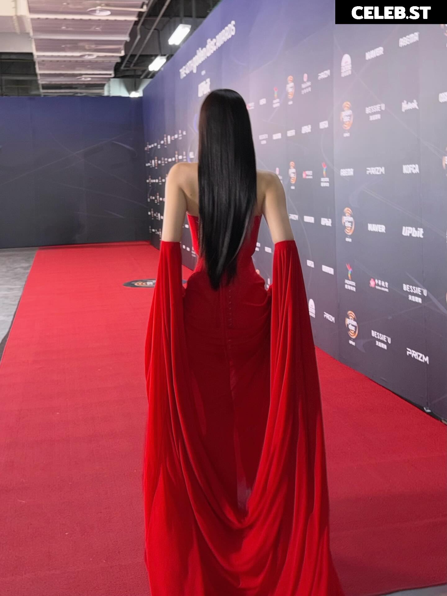 Jennie | BLΛƆKPIИK (Blackpink) Image 23837158