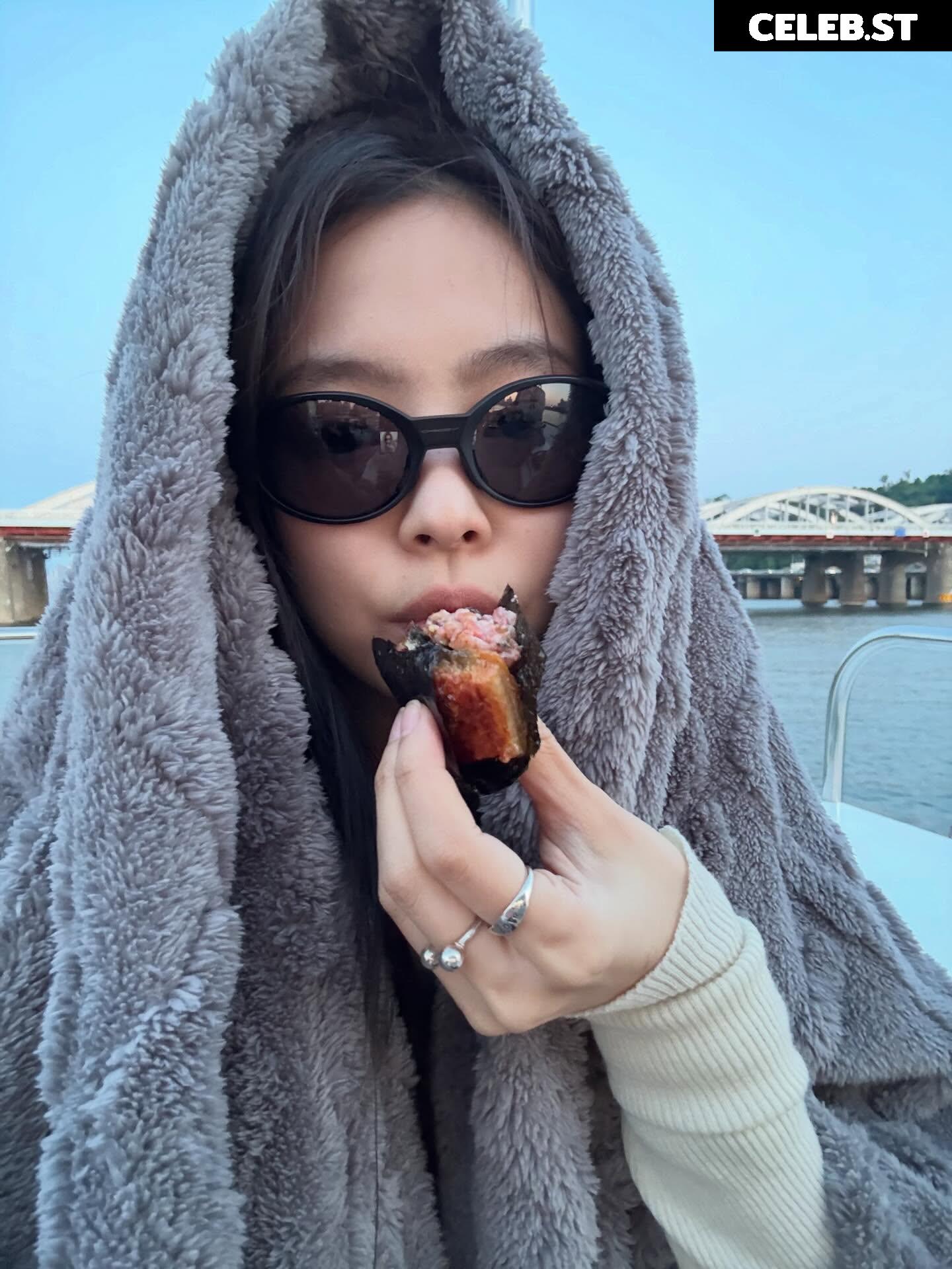 Jennie | BLΛƆKPIИK (Blackpink) Image 23837022