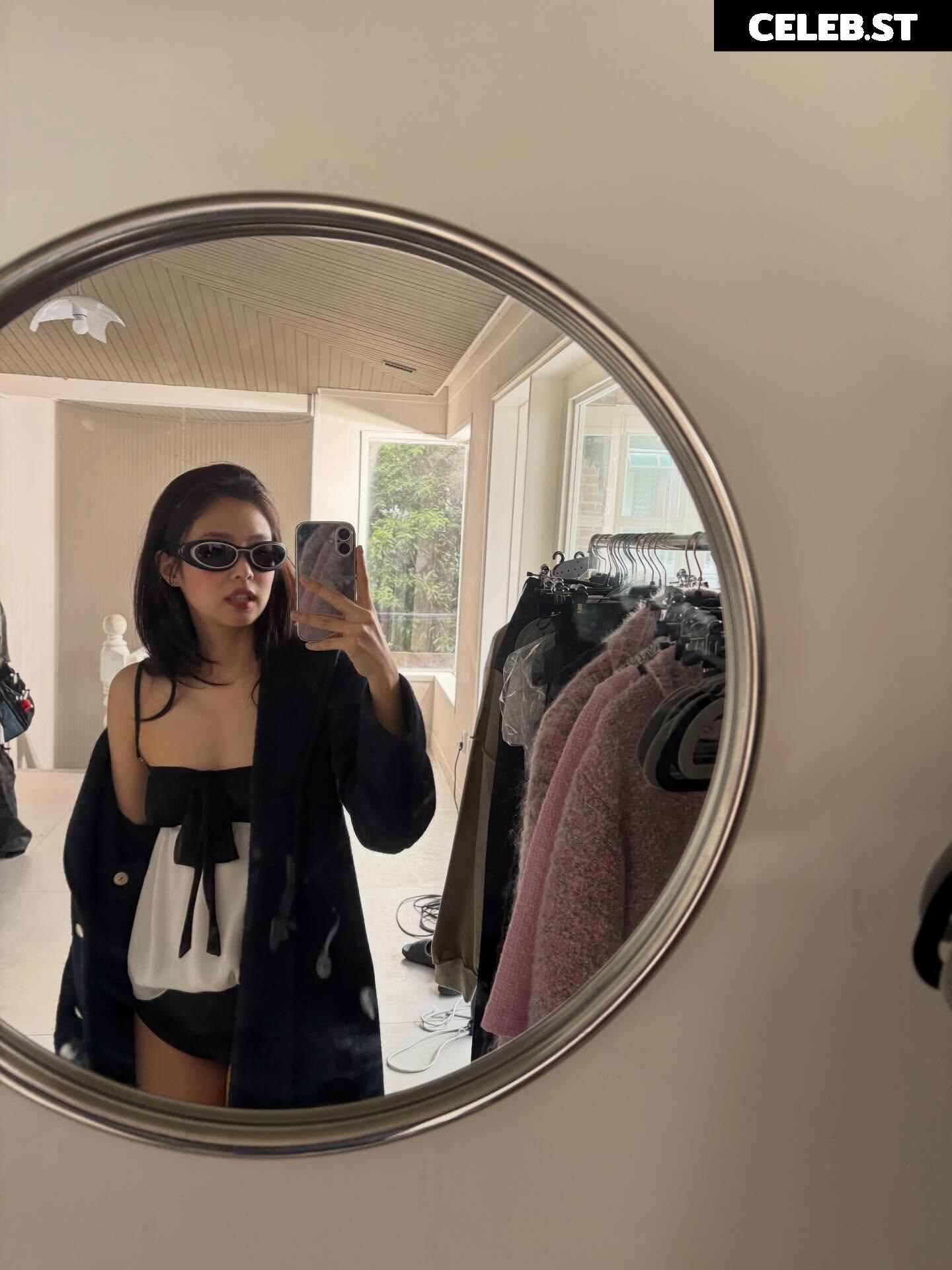 Jennie | BLΛƆKPIИK (Blackpink) Image 23837015