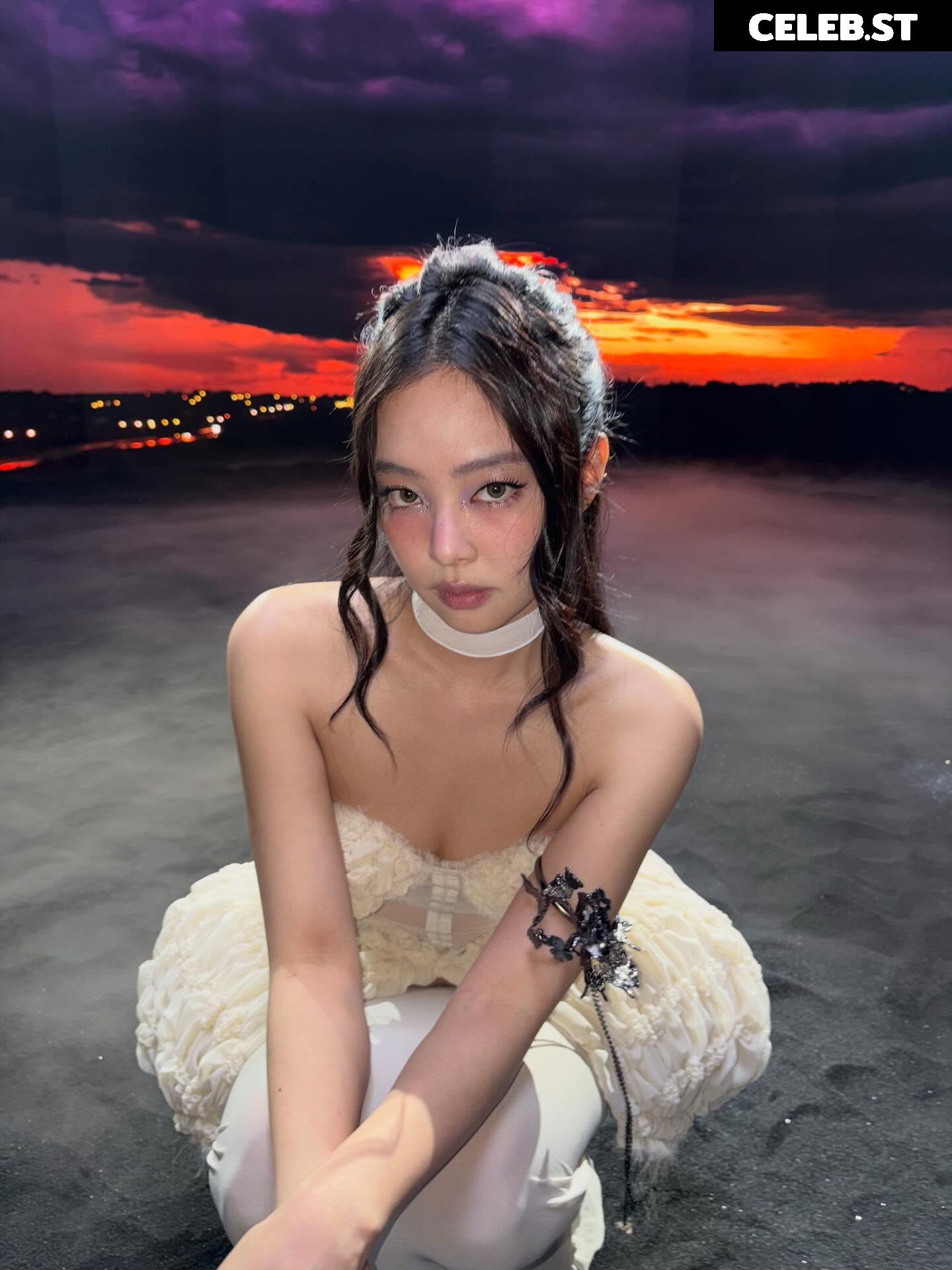 Jennie | BLΛƆKPIИK (Blackpink) Image 23837037