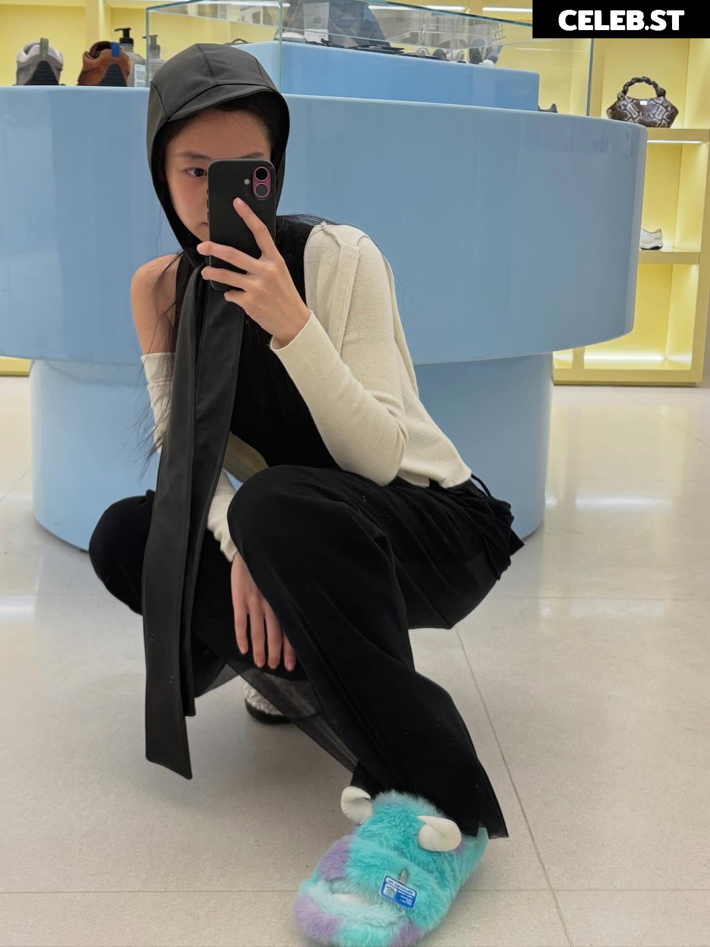 Jennie | BLΛƆKPIИK (Blackpink) Image 23837043