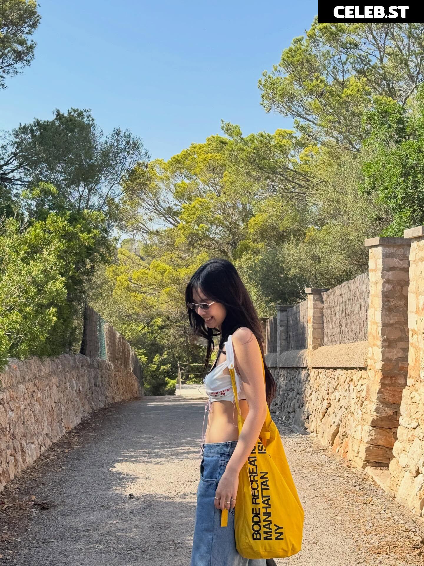 Jennie | BLΛƆKPIИK (Blackpink) Image 23837046