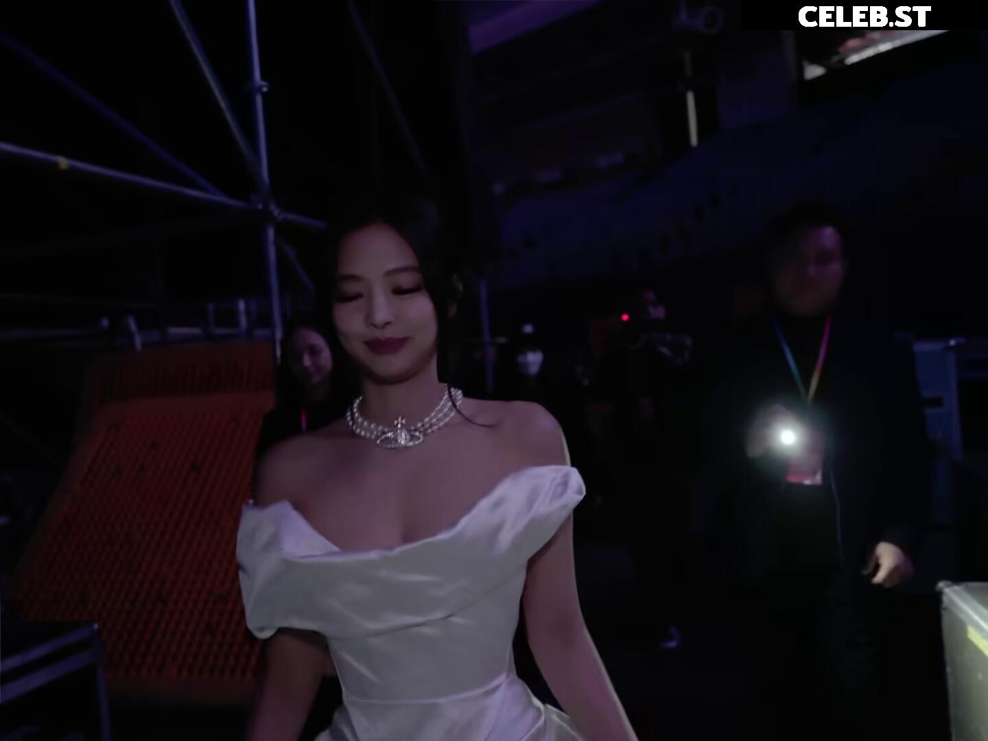 Jennie | BLΛƆKPIИK (Blackpink) Image 23837072