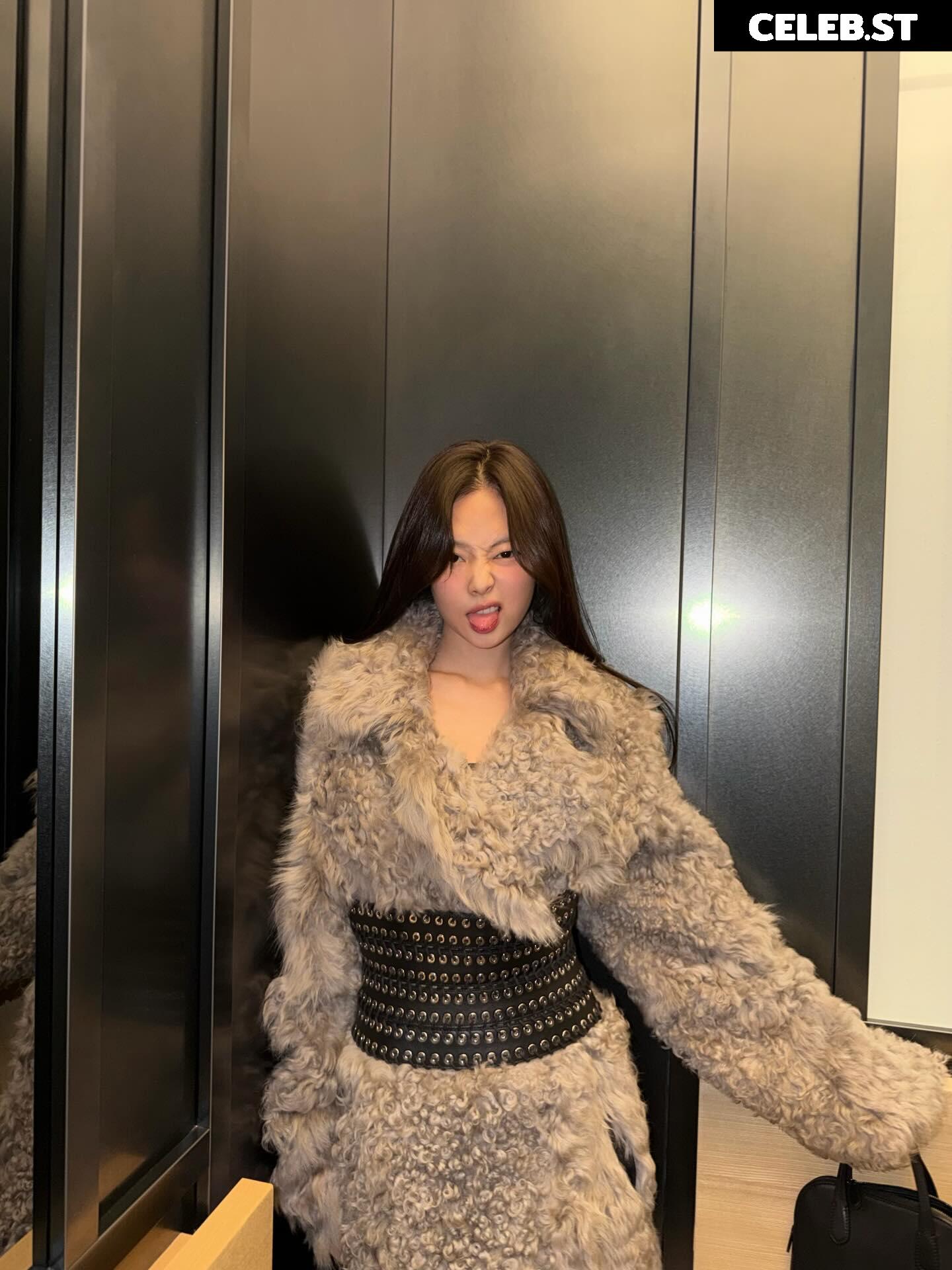 Jennie | BLΛƆKPIИK (Blackpink) Image 23837317