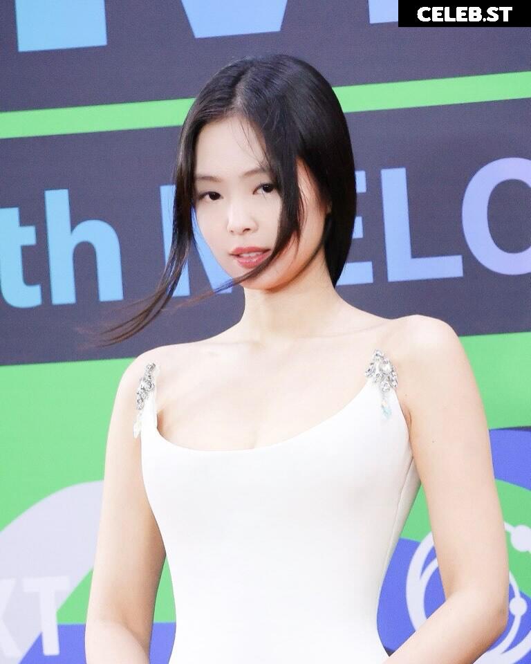 Jennie | BLΛƆKPIИK (Blackpink) Image 23836913
