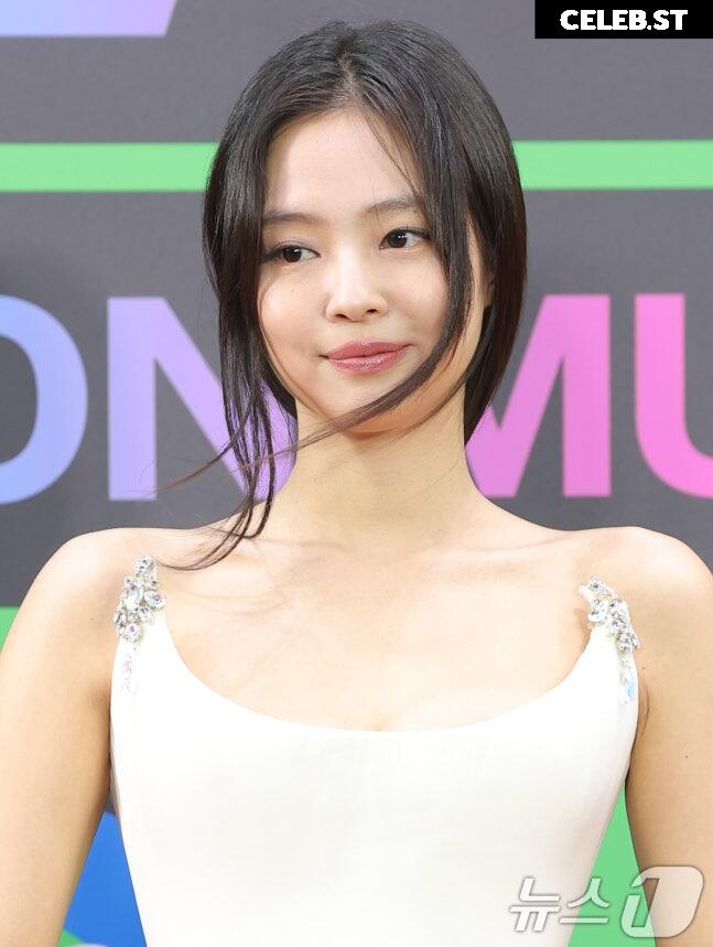 Jennie | BLΛƆKPIИK (Blackpink) Image 23836905