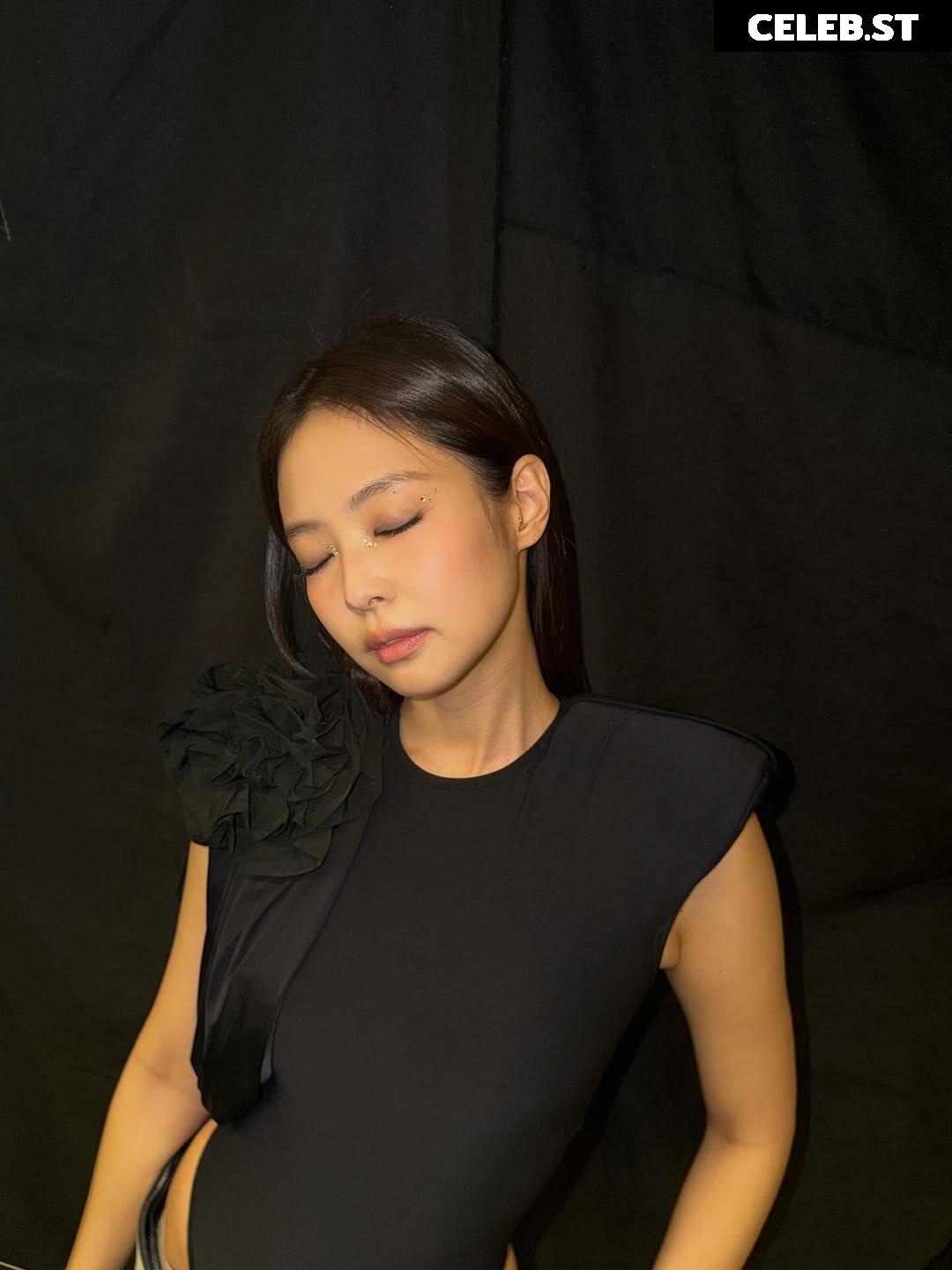 Jennie | BLΛƆKPIИK (Blackpink) Image 23836847