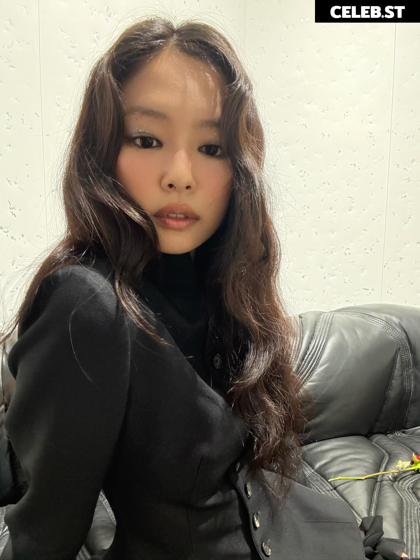 Jennie | BLΛƆKPIИK (Blackpink) Image 23836580