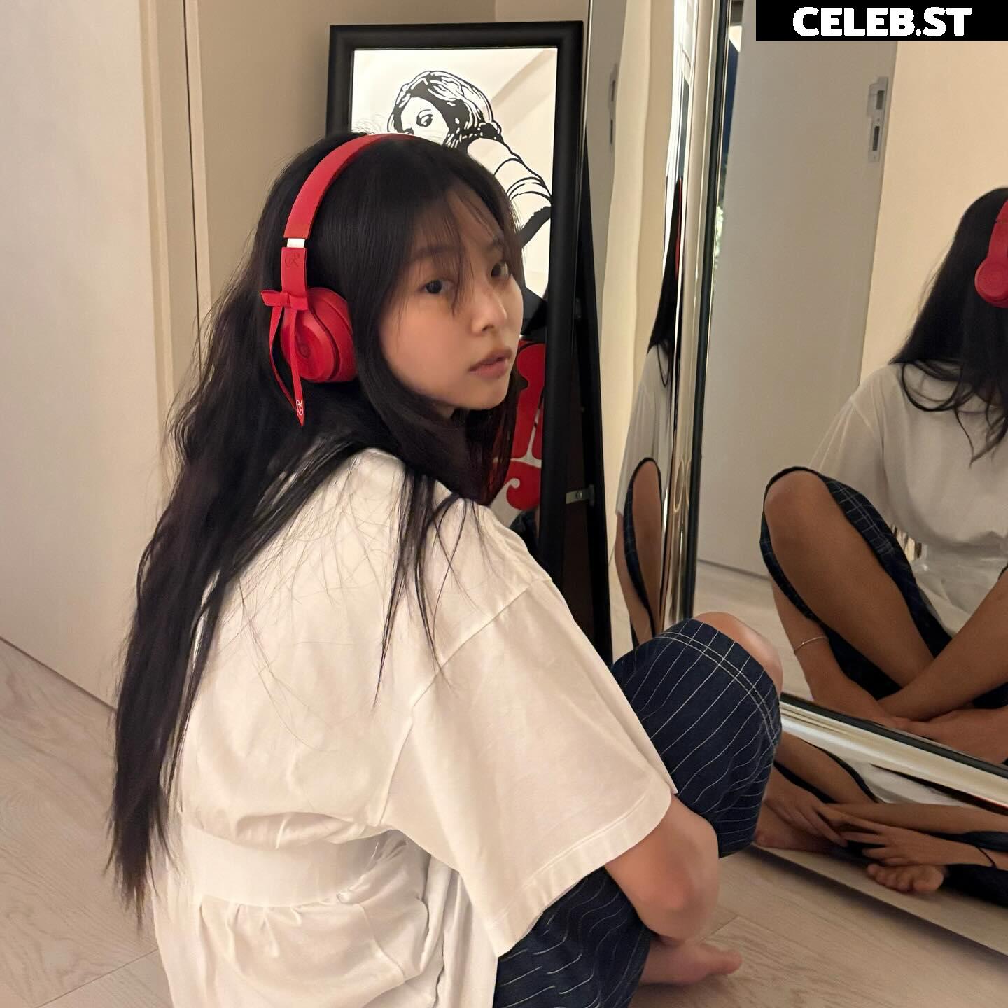 Jennie | BLΛƆKPIИK (Blackpink) Image 23836526